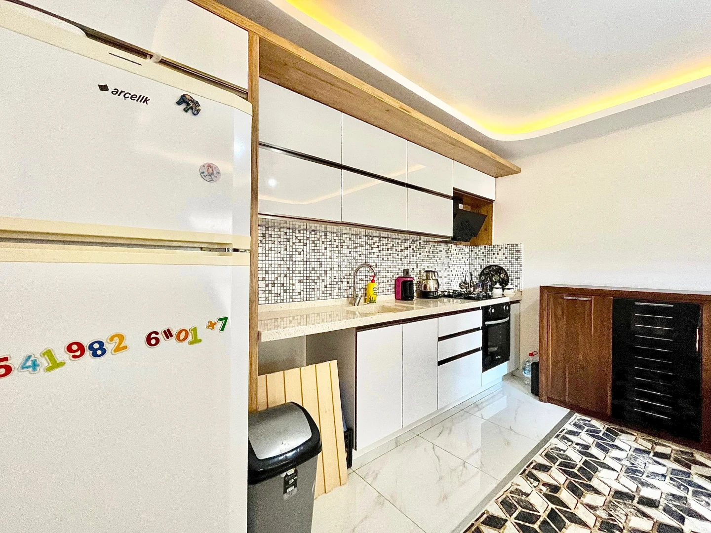 YETKİSİ SADECE YÜKSEL'DEN KAPALI OTOPARKLI D.GAZLI LUX 1+1 DAİRE