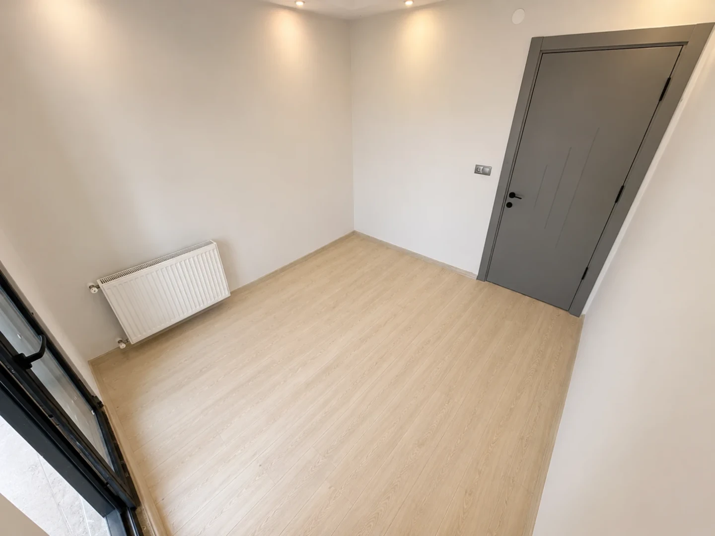 YÜKSEL'DEN TUZCUMURAT'TA SIFIR BİNADA ÖN CEPHE 2+1 ARAKAT DAİRE