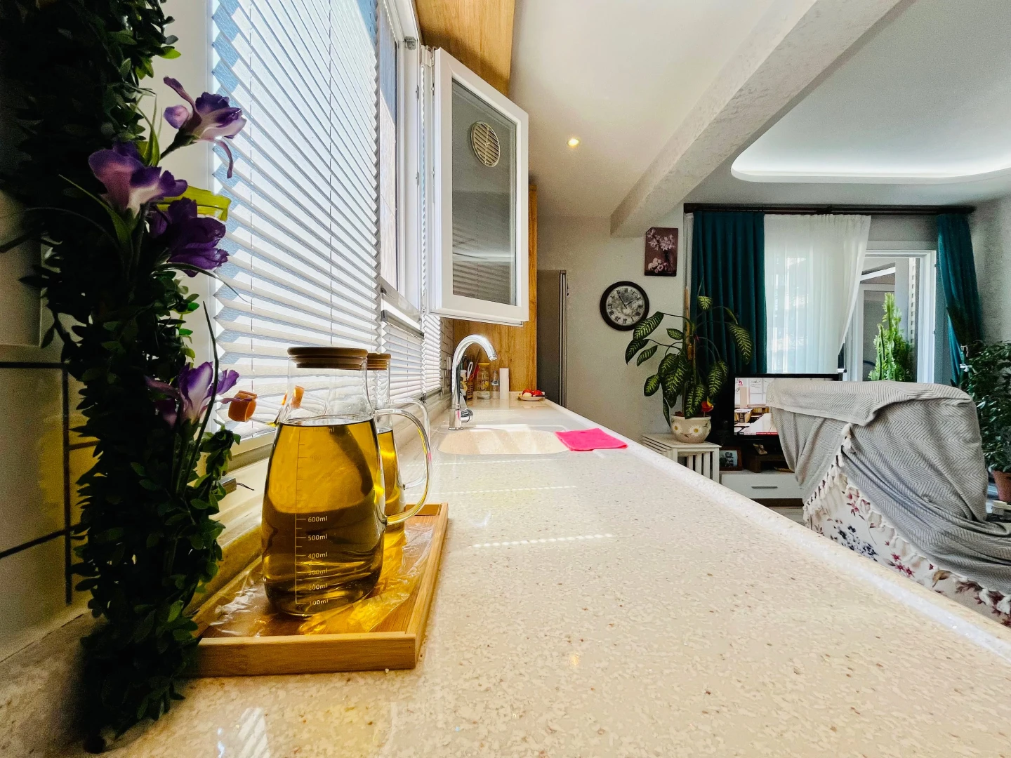 YETKİ YÜKSELDE AKÇAYIN EN GENİŞ EN FERAH SATILIK 1+1 LÜX DAİRESİ