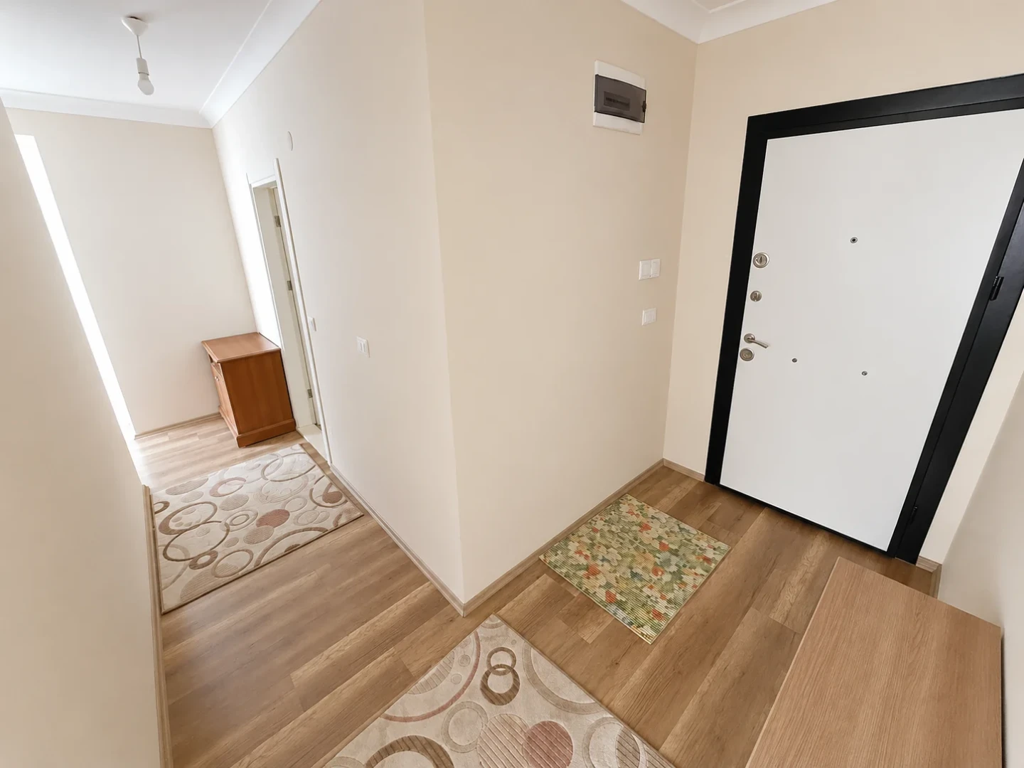 YÜKSELDEN ALTINKUMDA AYRI MUTFAKLI ARAKAT DOĞALGAZLI 2+1 DAİRE