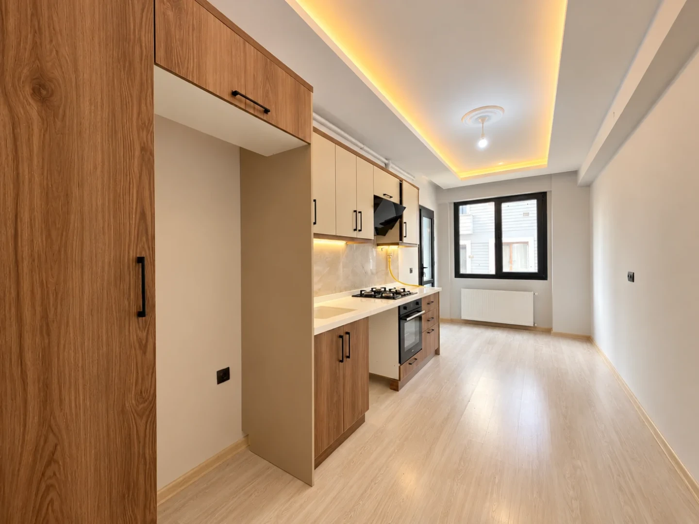 YÜKSEL'DEN TUZCUMURAT'TA ARAKAT SIFIR EBEVEYN BANYOLU 2+1 DAİRE