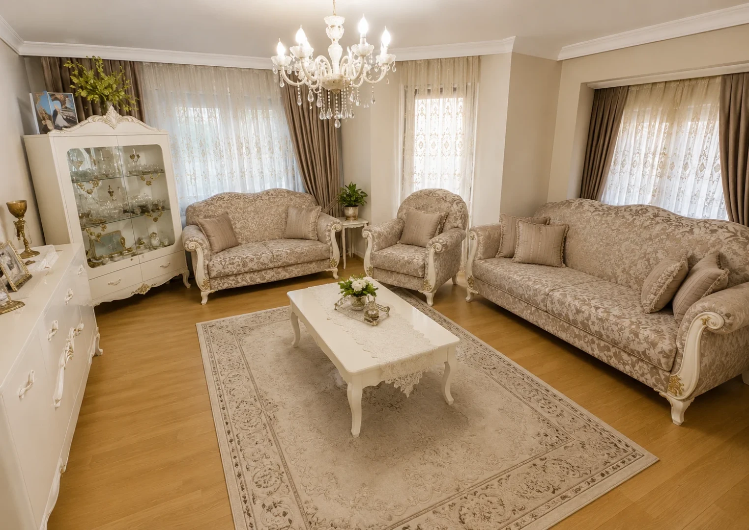 YÜKSEL'DEN EDREMİT'TE 3+1 ARAKAT DOĞALGAZLI ÖN CEPHE DAİRE