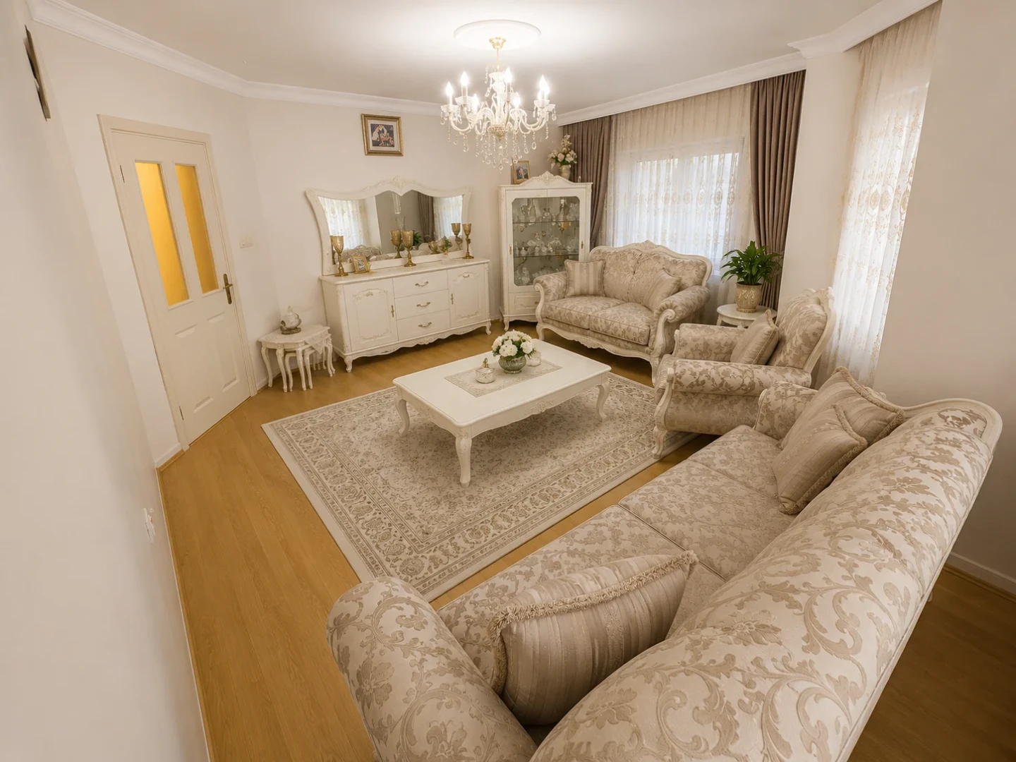 YÜKSEL'DEN EDREMİT'TE 3+1 ARAKAT DOĞALGAZLI ÖN CEPHE DAİRE