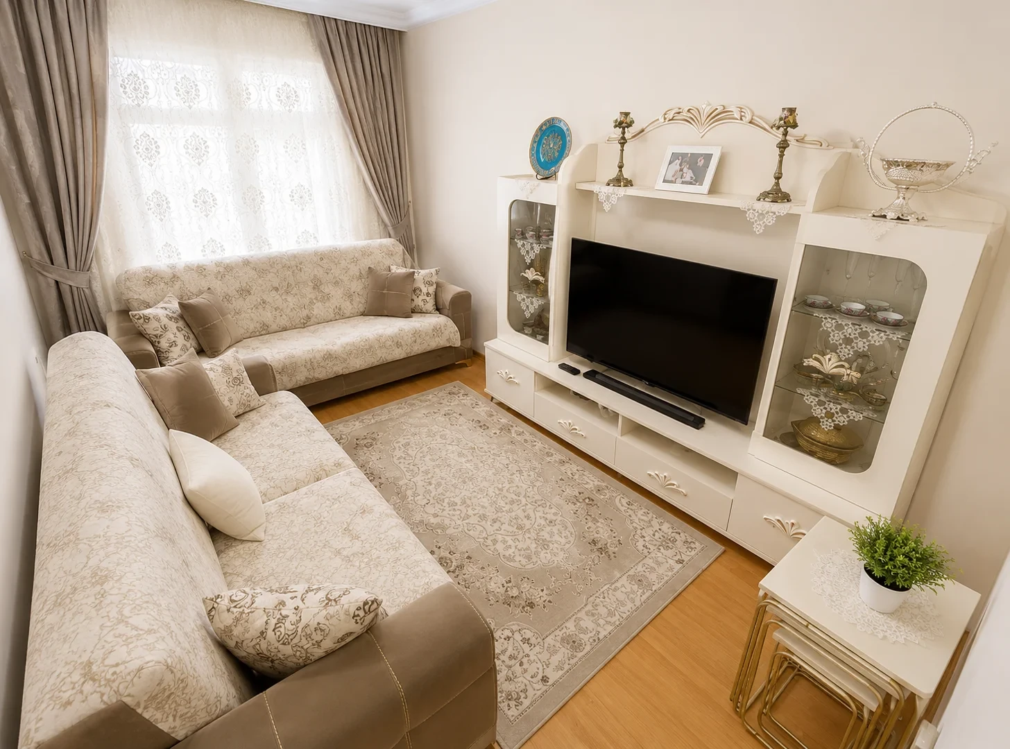 YÜKSEL'DEN EDREMİT'TE 3+1 ARAKAT DOĞALGAZLI ÖN CEPHE DAİRE