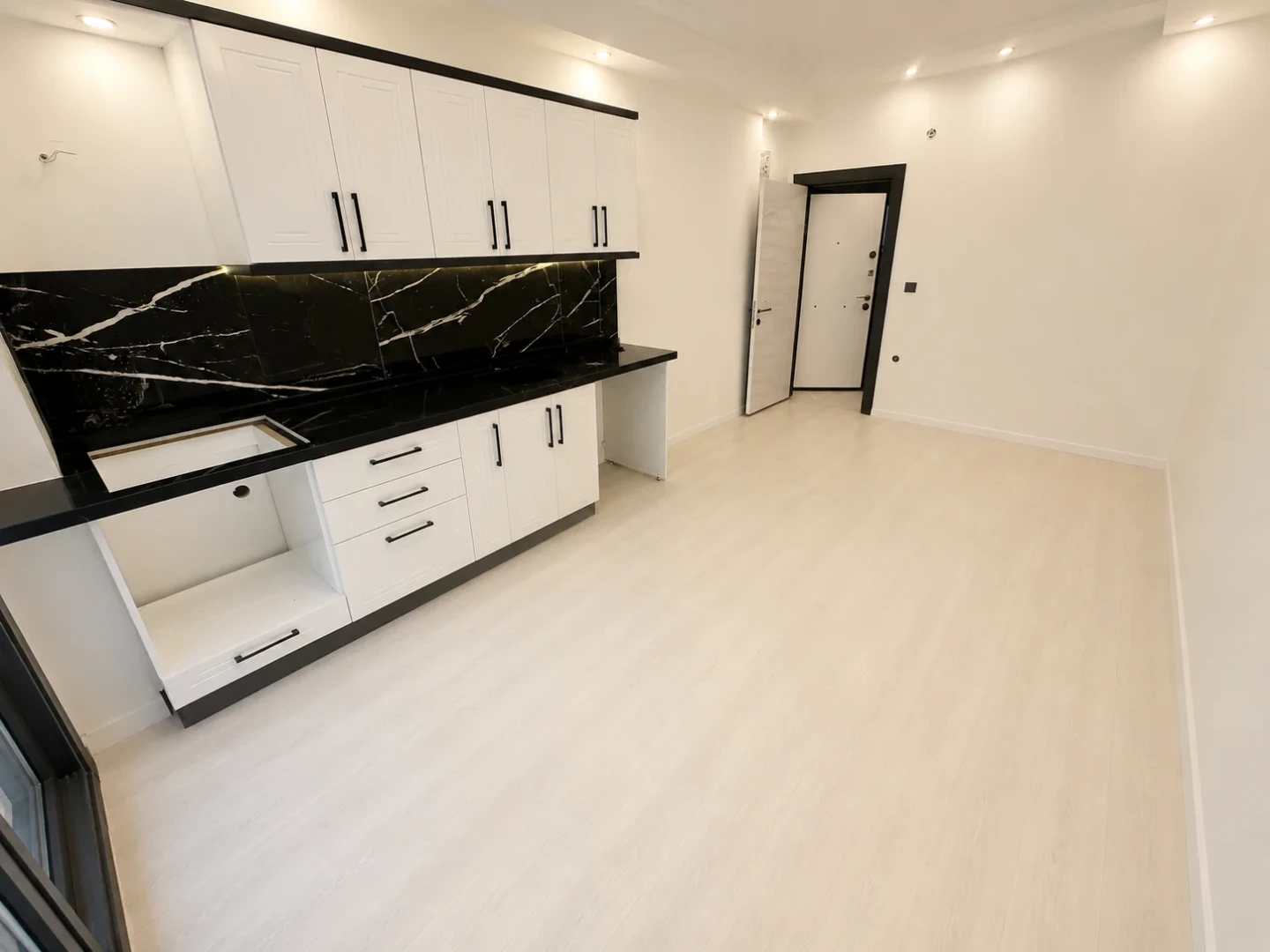 彡YÜKSEL'DEN KADIKÖY'DE FIRSAT SIFIR ÖNCEPHE 2+1 DAİRE彡