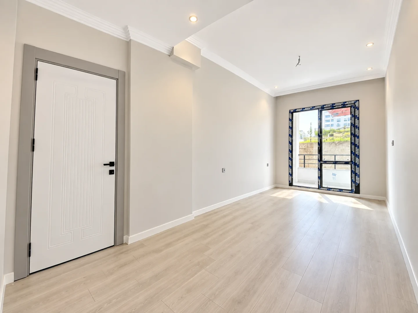 YÜKSEL'DEN KADIKÖY'DE FULL KREDİLİ TAKASA AÇIK ARAKAT 1+1 DAİRE