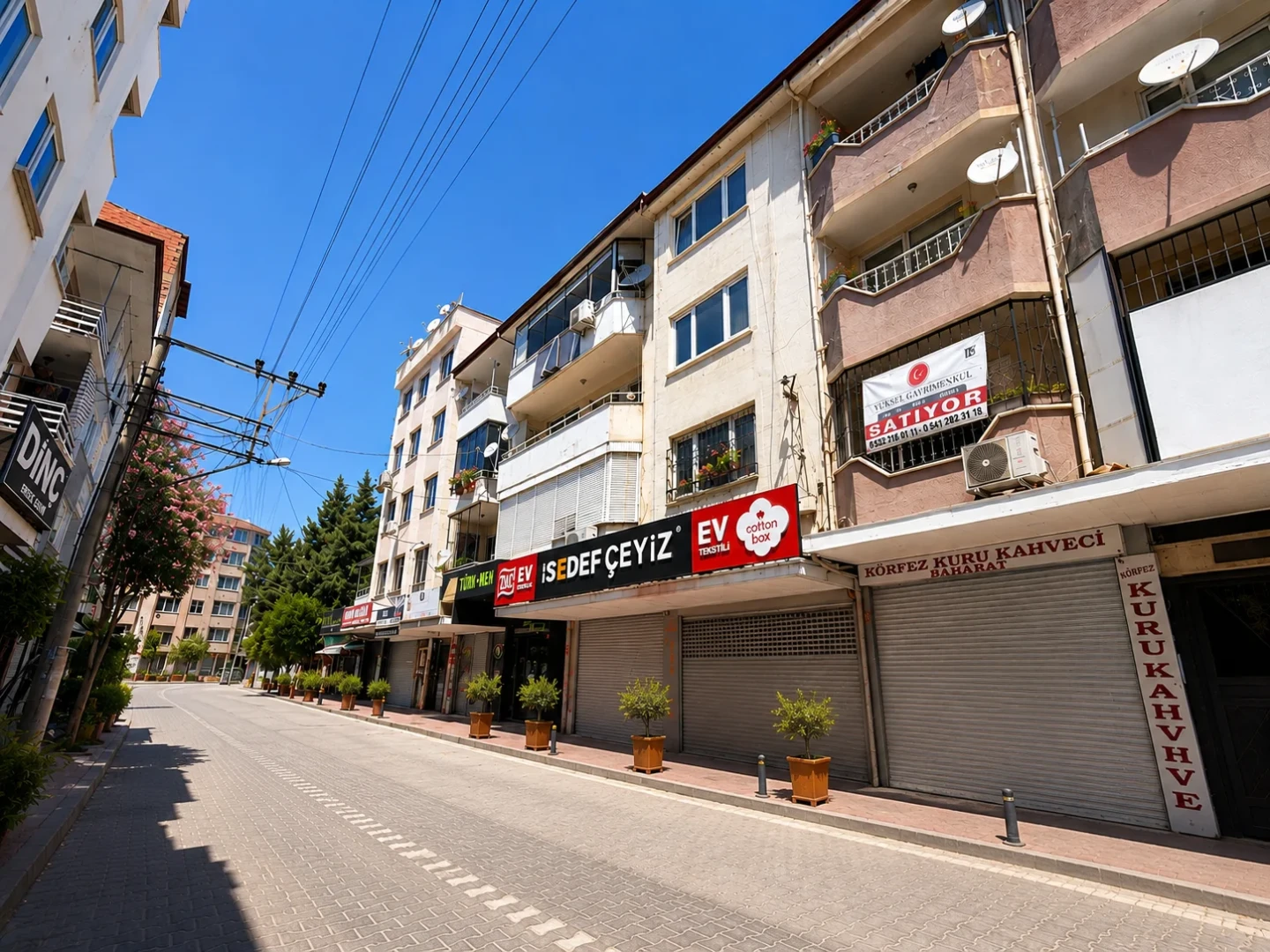 YETKİSİ YÜKSEL'DE TUZCUMURAT'TA ARAKAT 3+1 KAPALI MUTFAKLI DAİRE
