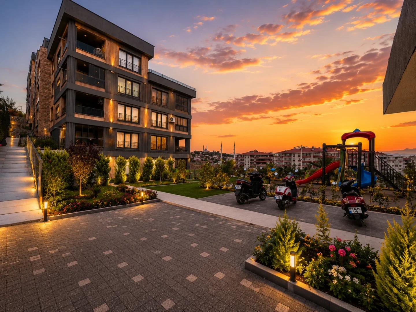 YÜKSEL'DEN ATATÜRK'TE SİTE İÇİNDE EBEVEYN BANYOLU 1+1 LÜKS DAİRE
