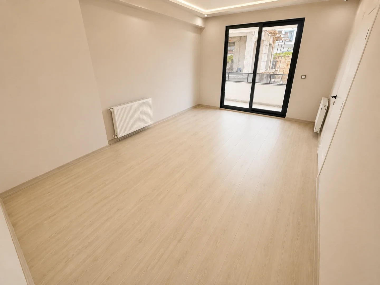 YÜKSEL'DEN TUZCUMURAT'TA AYRI MUTFAK GENİŞ 2+1 LÜKS DAİRE