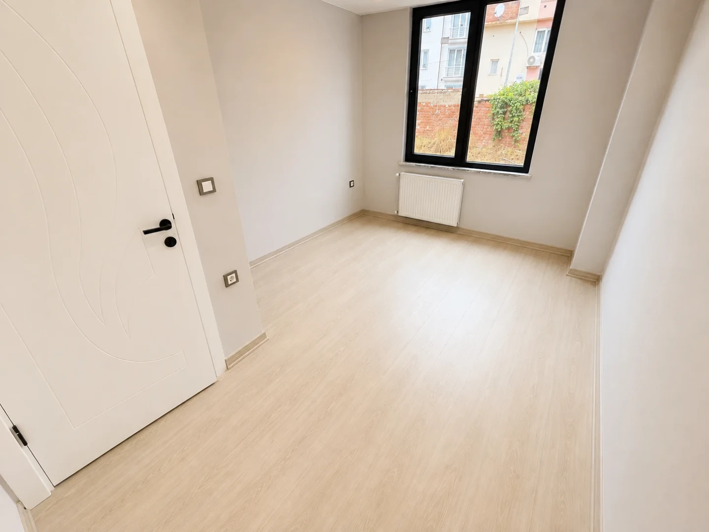 YÜKSEL'DEN TUZCUMURAT'TA AYRI MUTFAK GENİŞ 2+1 LÜKS DAİRE