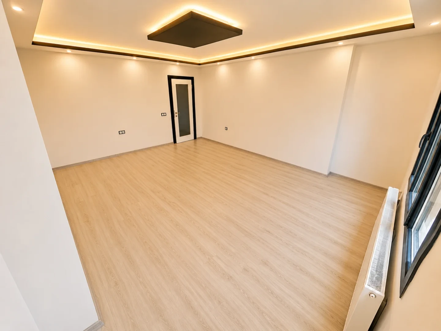 YÜKSEL'DEN KADIKÖY'DE SİTE İÇİNDE 3+1 FULL KREDİ EBEVYN BANYOLU