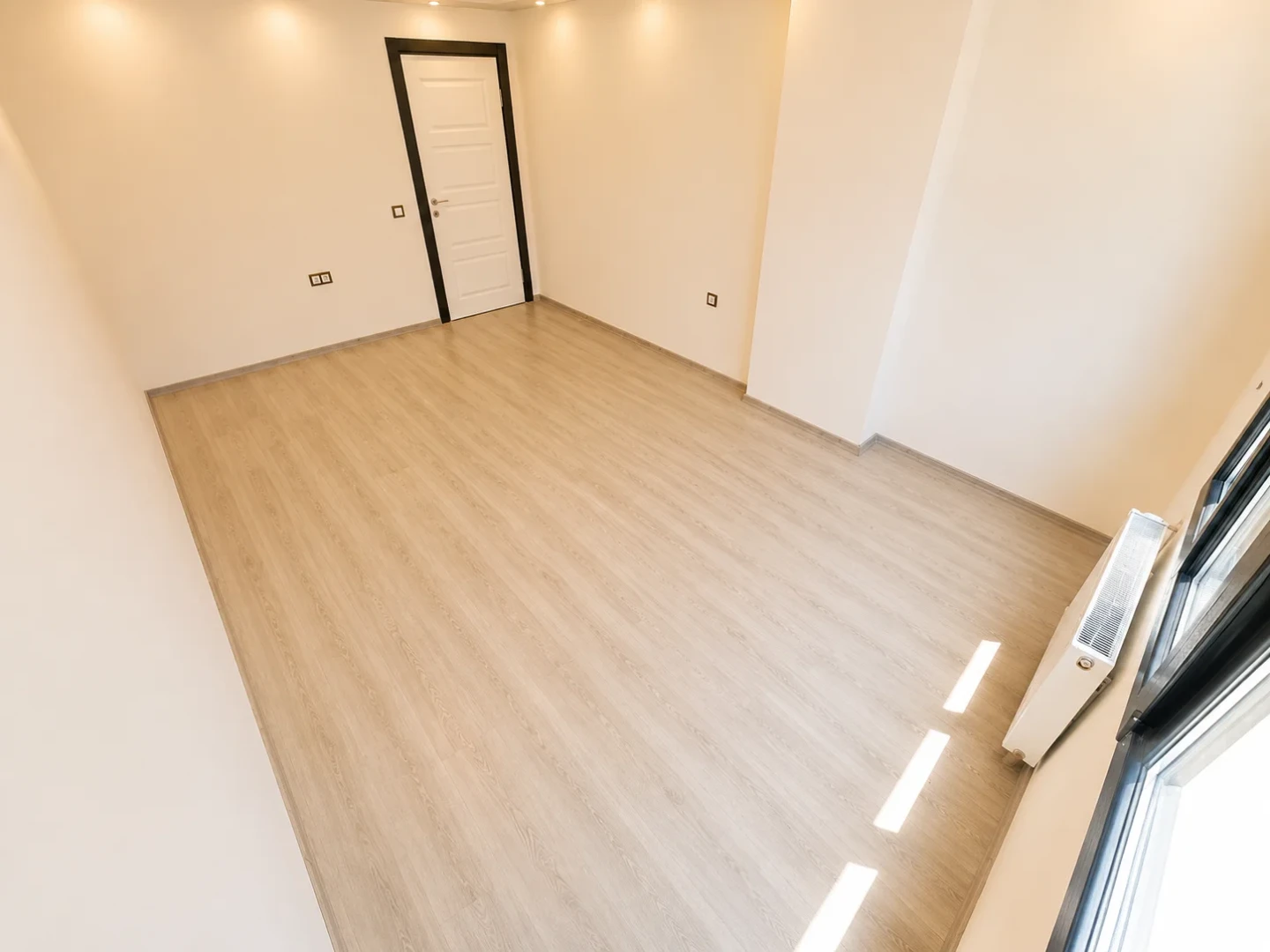 YÜKSEL'DEN KADIKÖY'DE SİTE İÇİNDE 3+1 FULL KREDİ EBEVYN BANYOLU