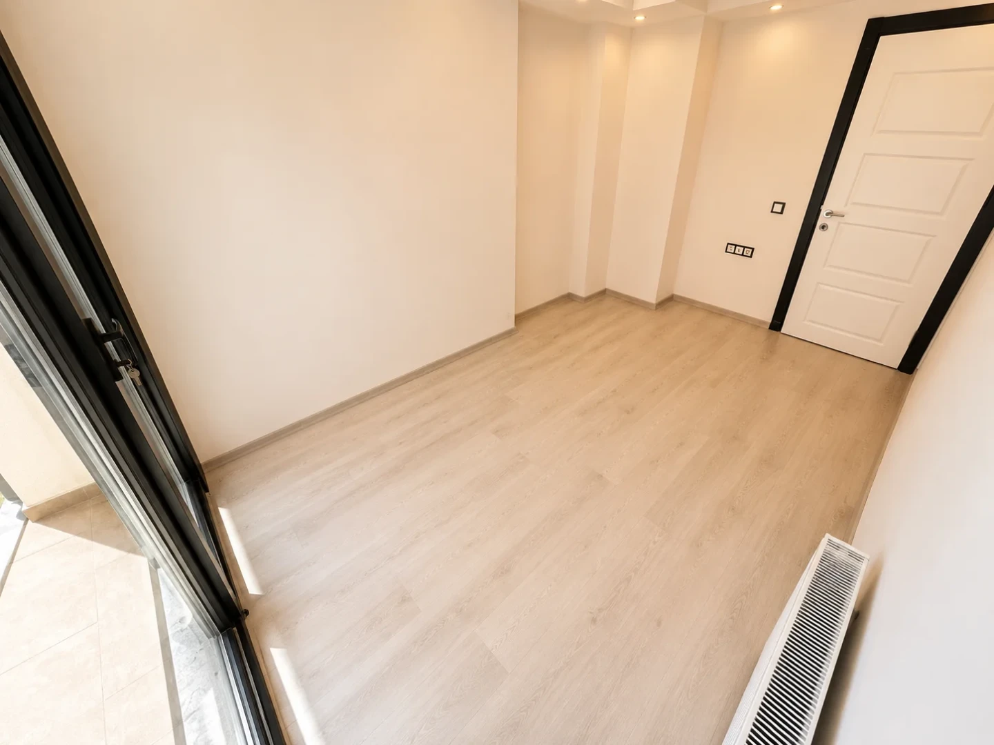 YÜKSEL'DEN KADIKÖY'DE SİTE İÇİNDE 3+1 FULL KREDİ EBEVYN BANYOLU