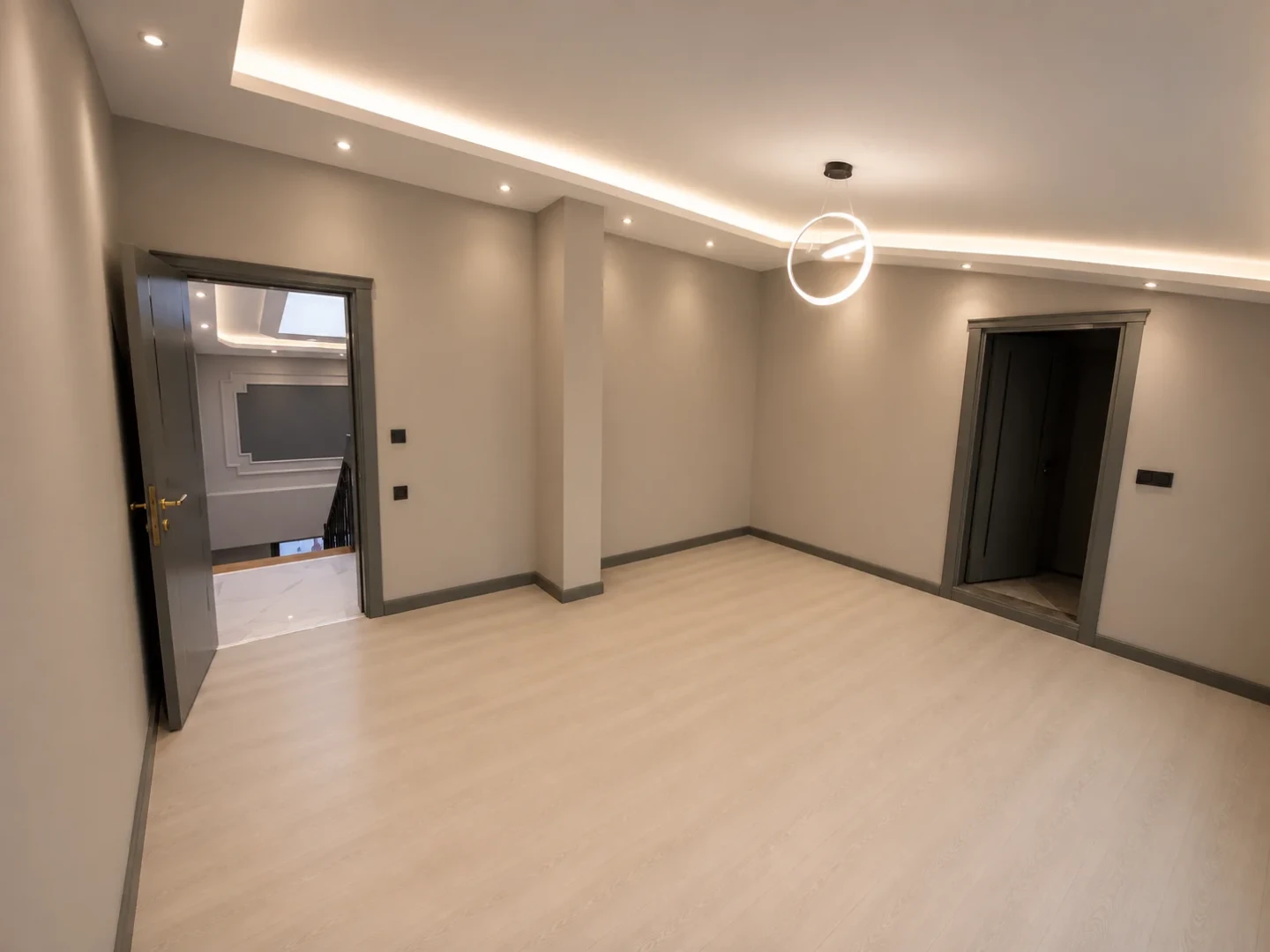 YÜKSELDEN KADIKÖYDE KAPALI TERAS ULTRA GENİŞ 6+1 LÜKS VİLLA