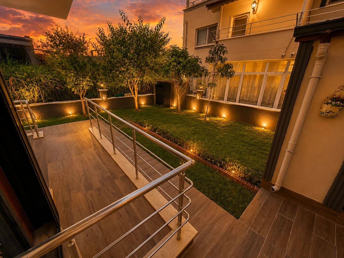 YÜKSEL'DEN GÜRE'DE ŞAHANE KONUMDA YERDEN ISITMALI LUX 5+1 VİLLA