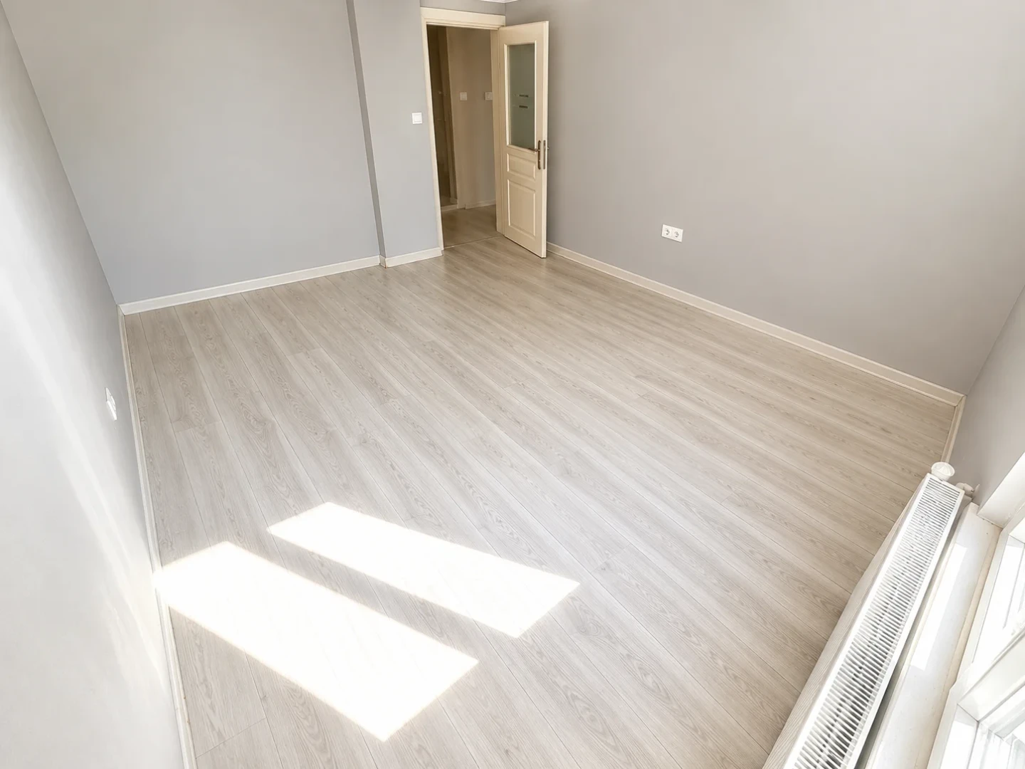 YÜKSEL'DEN EDREMİT'TE 2+1 ARAKAT DOĞALGAZLI ÖNCEPHE DAİRE