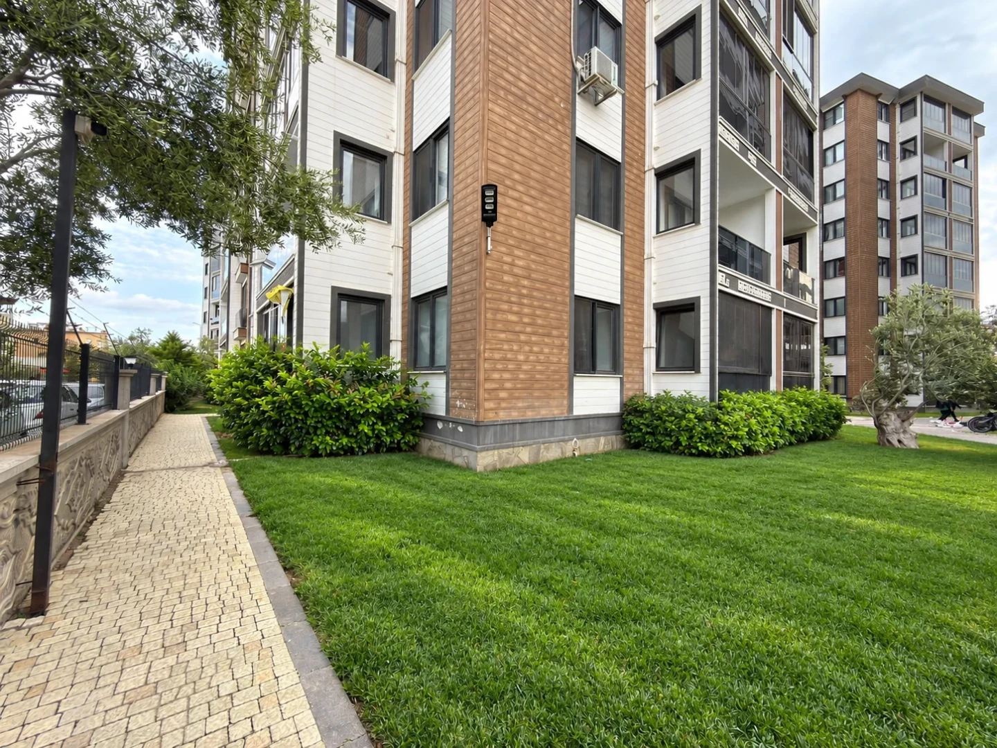 彡 YÜKSEL'DEN KADIKÖY'DE MÜSTAKİL TADINDA FERAH 3+1 DAİRE 彡