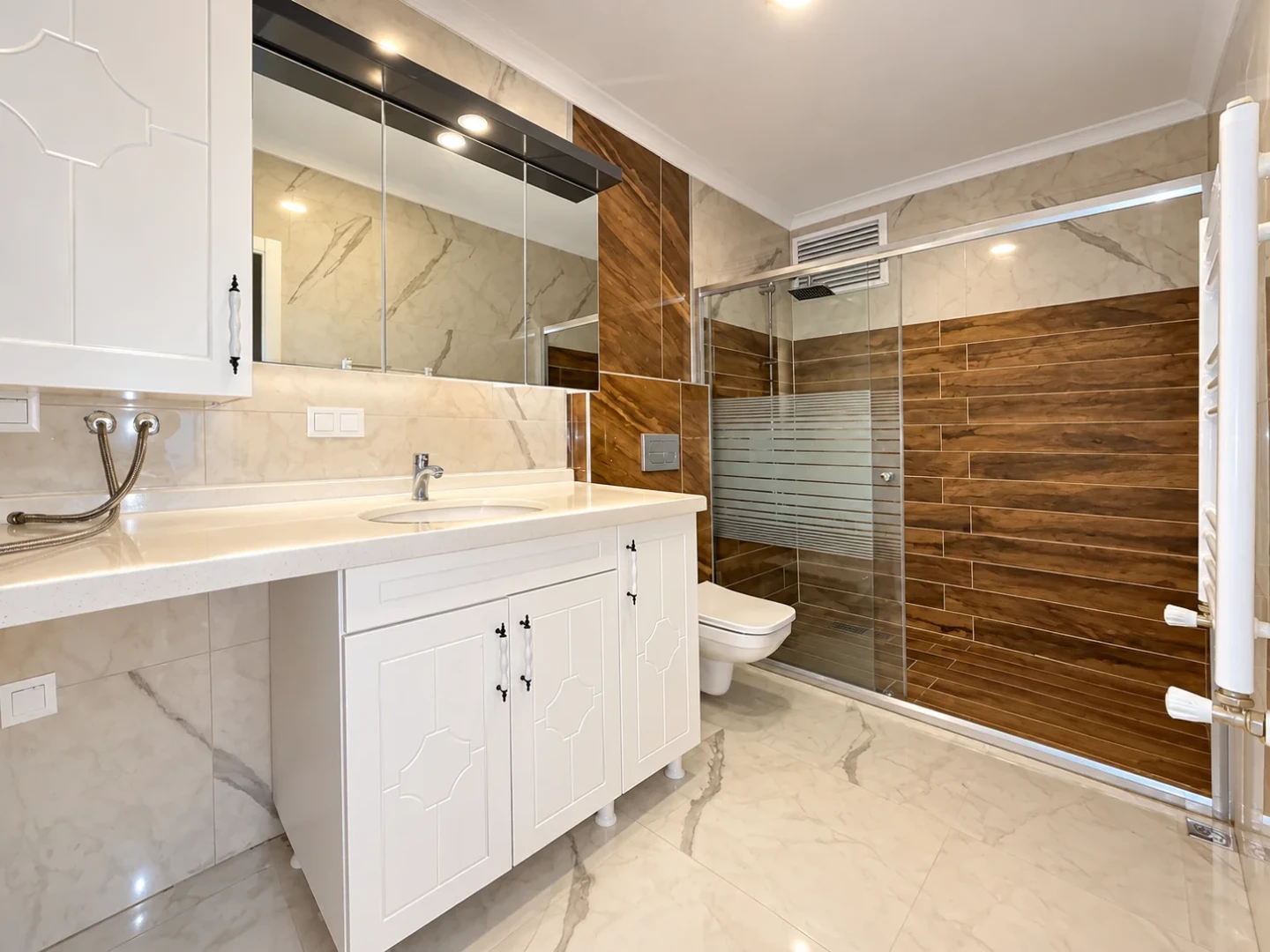 彡 YÜKSEL'DEN KADIKÖY'DE MÜSTAKİL TADINDA FERAH 3+1 DAİRE 彡