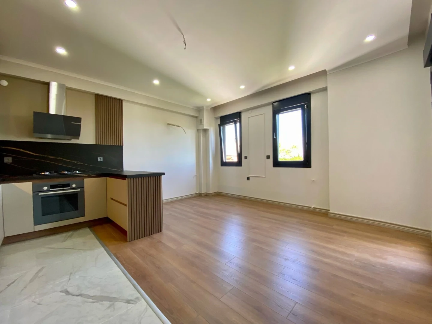 YÜKSEL'DEN GÜRE'DE ÖN CEPHE ULTRA LUX SIFIR BİNADA 1+1 DAİRE