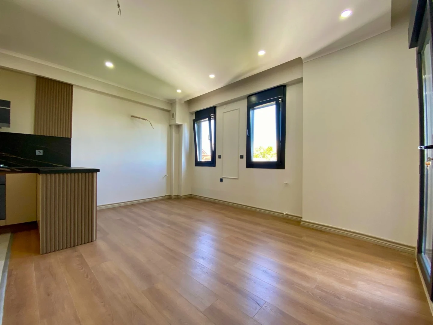 YÜKSEL'DEN GÜRE'DE ÖN CEPHE ULTRA LUX SIFIR BİNADA 1+1 DAİRE