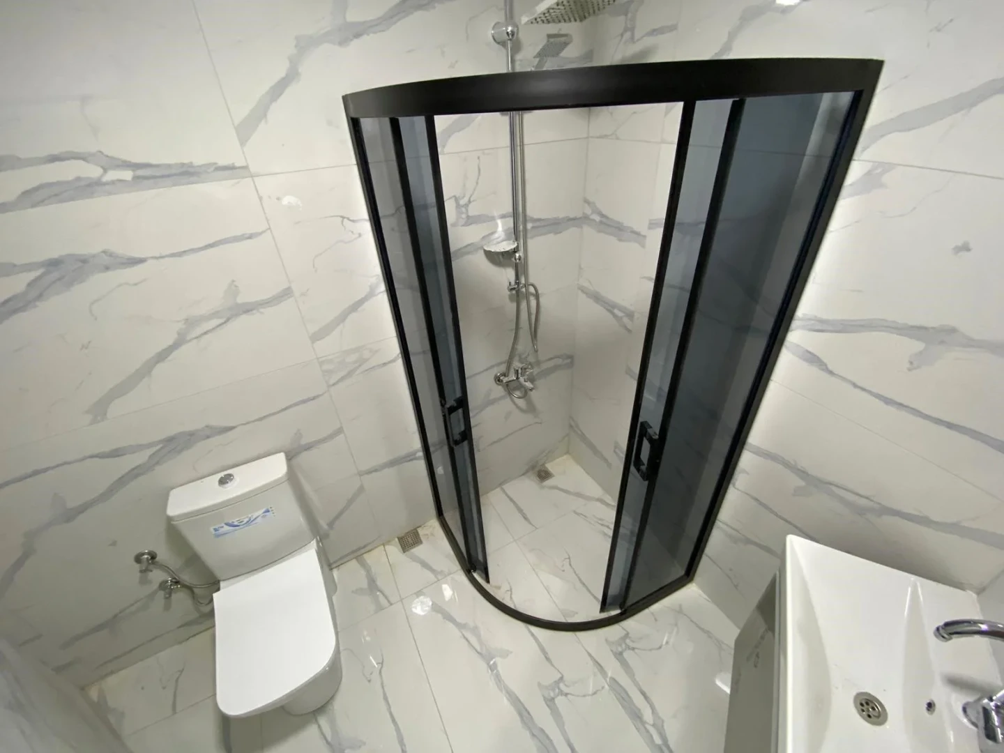 YÜKSELDEN ALTINKUMDA AYRI MUTFAK ÖN CEPHE SATILIK 2+1SIFIR DAİRE
