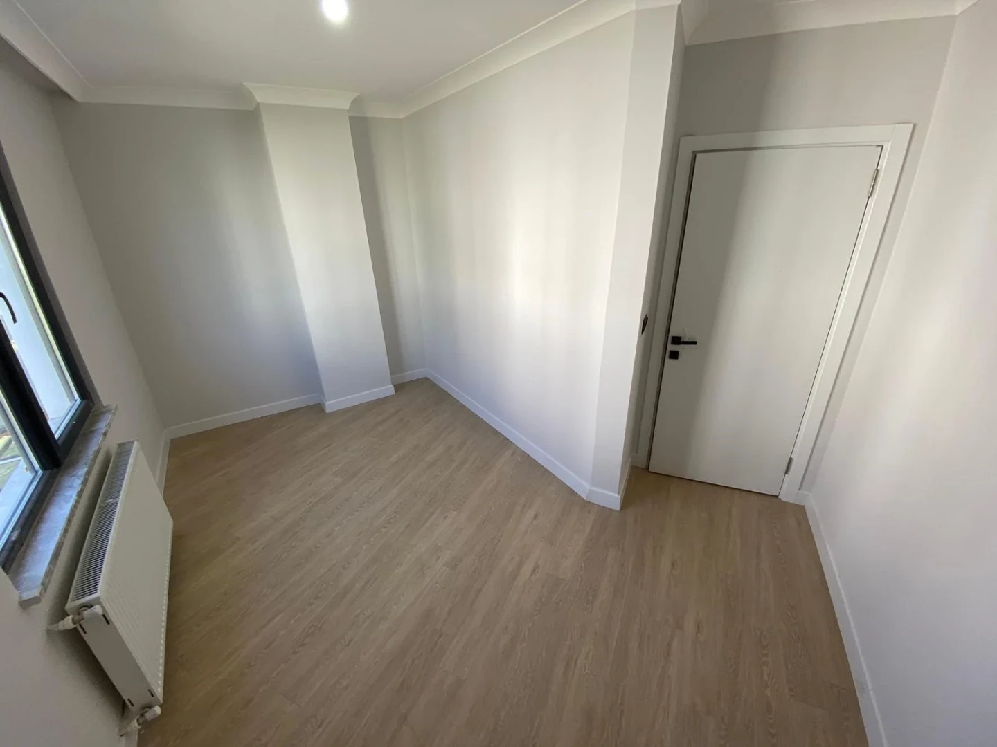 YÜKSELDEN ALTINKUMDA AYRI MUTFAK ÖN CEPHE SATILIK 2+1SIFIR DAİRE