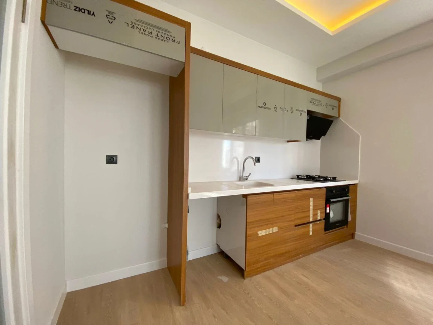 YÜKSELDEN ALTINKUMDA AYRI MUTFAK ÖN CEPHE SATILIK 2+1SIFIR DAİRE