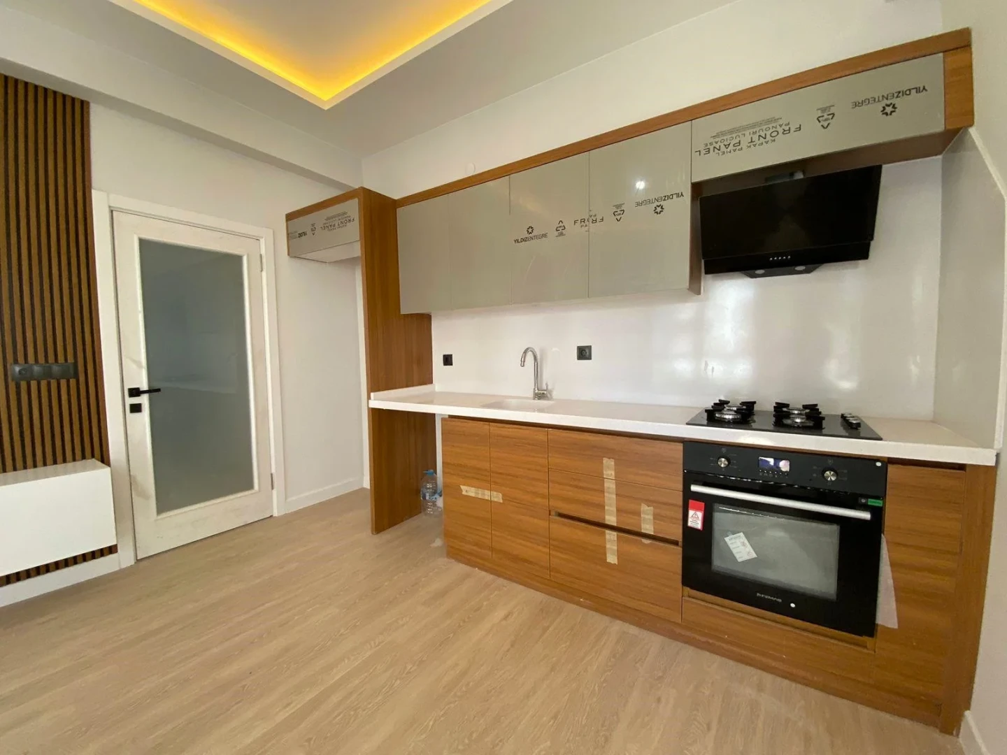 YÜKSELDEN ALTINKUMDA AYRI MUTFAK ÖN CEPHE SATILIK 2+1SIFIR DAİRE