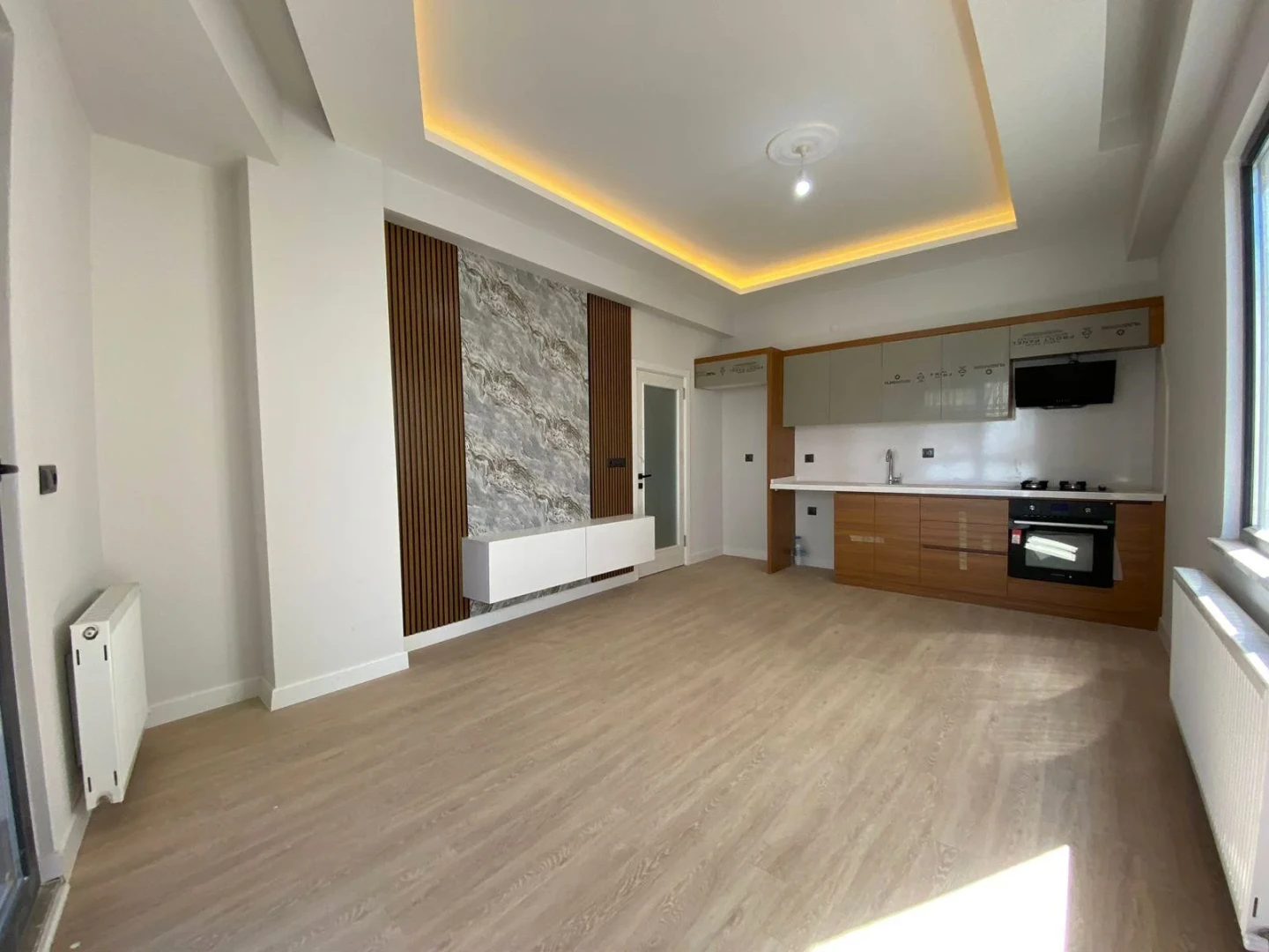 YÜKSELDEN ALTINKUMDA AYRI MUTFAK ÖN CEPHE SATILIK 2+1SIFIR DAİRE