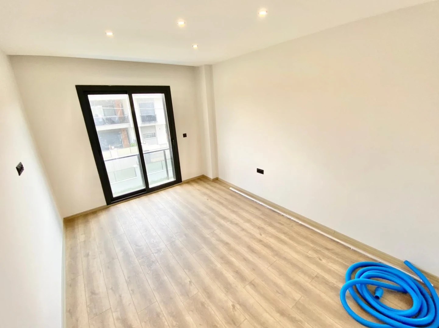 YÜKSEL'DEN HAVUZLU ULTRA LUX PROJE DE 3+1 MUHTEŞEM VİLLA