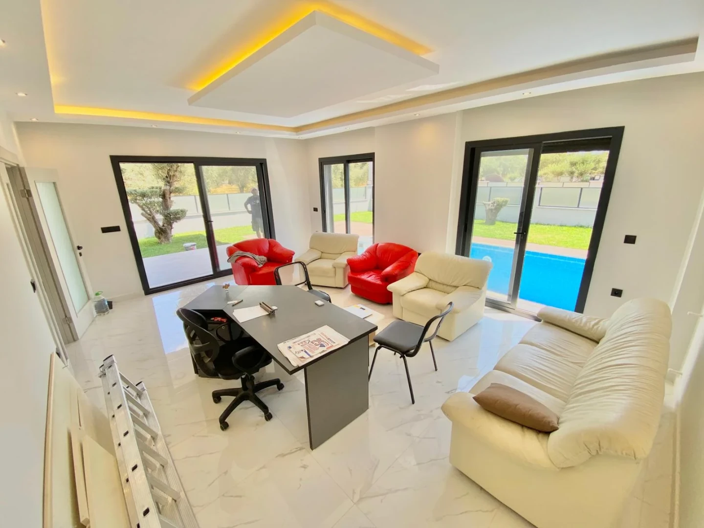 YÜKSEL'DEN HAVUZLU ULTRA LUX PROJE DE 3+1 MUHTEŞEM VİLLA