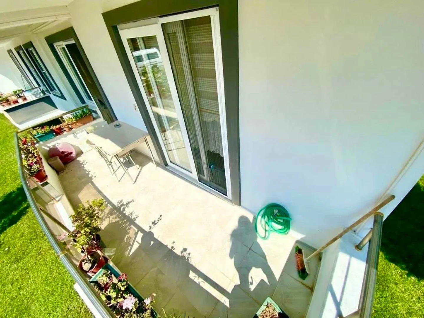 YÜKSELDEN ALTINKUMDA AYRI MUTFAK ÖN CEPHE YÜKSEK KREDİ 2+1 DAİRE
