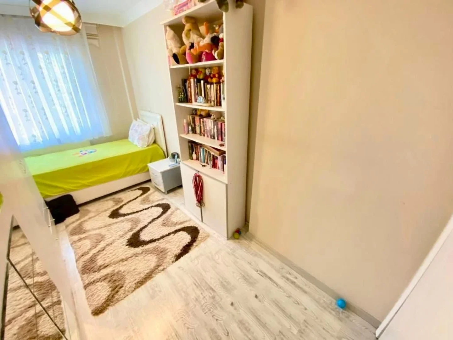 YÜKSELDEN ALTINKUMDA AYRI MUTFAK ÖN CEPHE YÜKSEK KREDİ 2+1 DAİRE