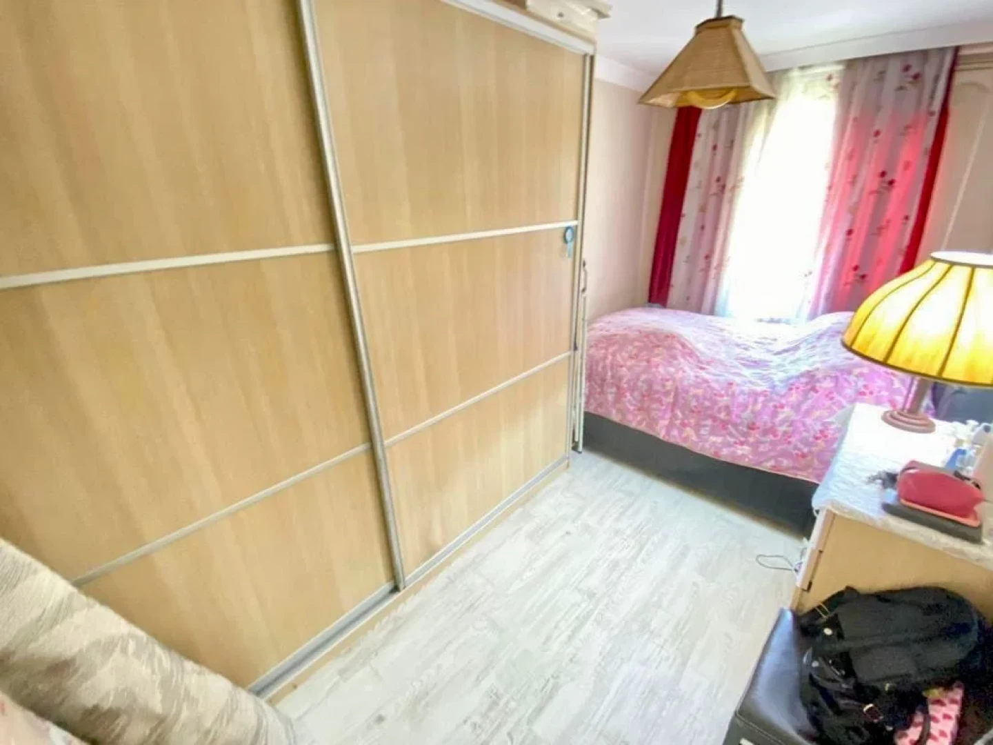 YÜKSELDEN ALTINKUMDA AYRI MUTFAK ÖN CEPHE YÜKSEK KREDİ 2+1 DAİRE