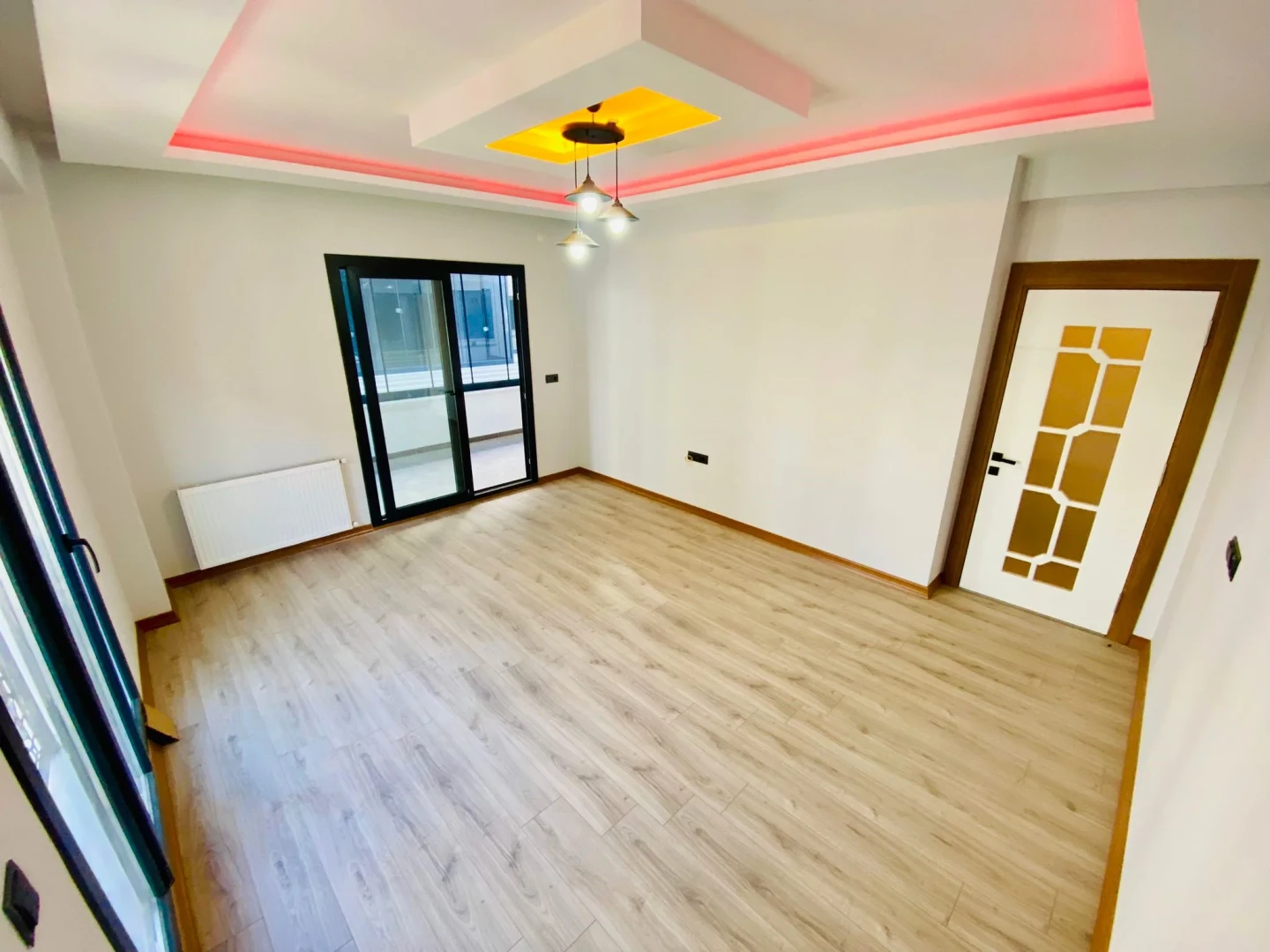 YÜKSELDEN ALTINKUMDA AYRI MUTFAK ARA KAT LÜKS SATILIK 2+1 DAİRE