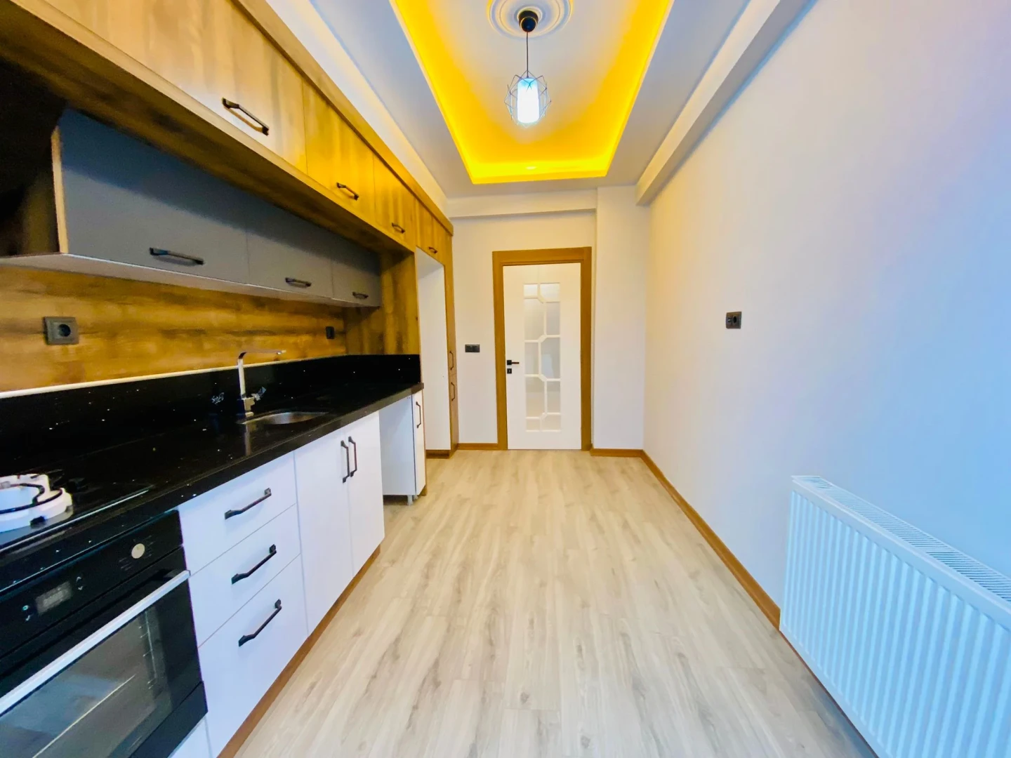 YÜKSELDEN ALTINKUMDA AYRI MUTFAK ARA KAT LÜKS SATILIK 2+1 DAİRE