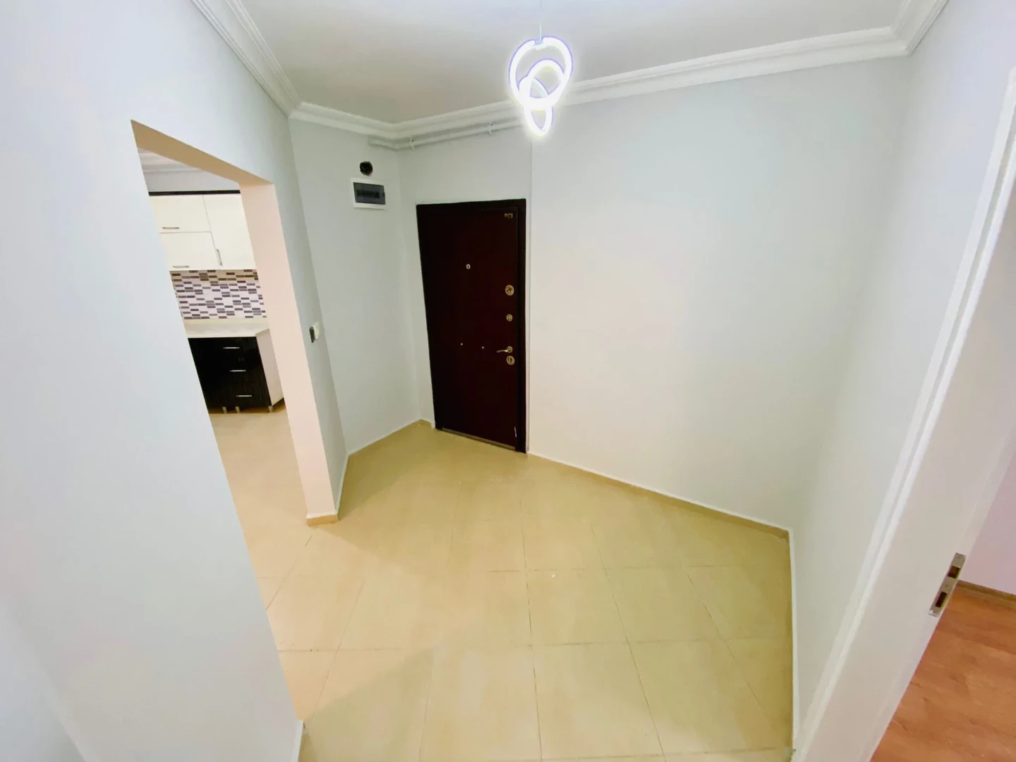 YÜKSELDEN İKİZÇAYDA EMSALSİZ MANZARA VE BALKON SATILIK 2+1 DAİRE