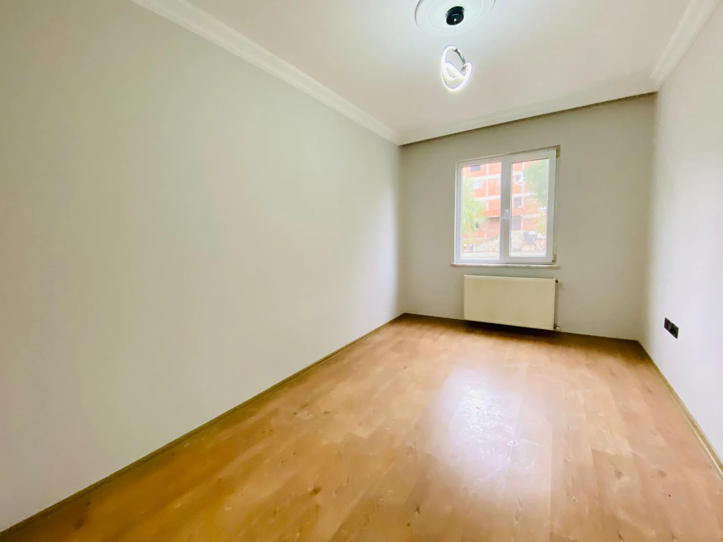 YÜKSELDEN İKİZÇAYDA EMSALSİZ MANZARA VE BALKON SATILIK 2+1 DAİRE