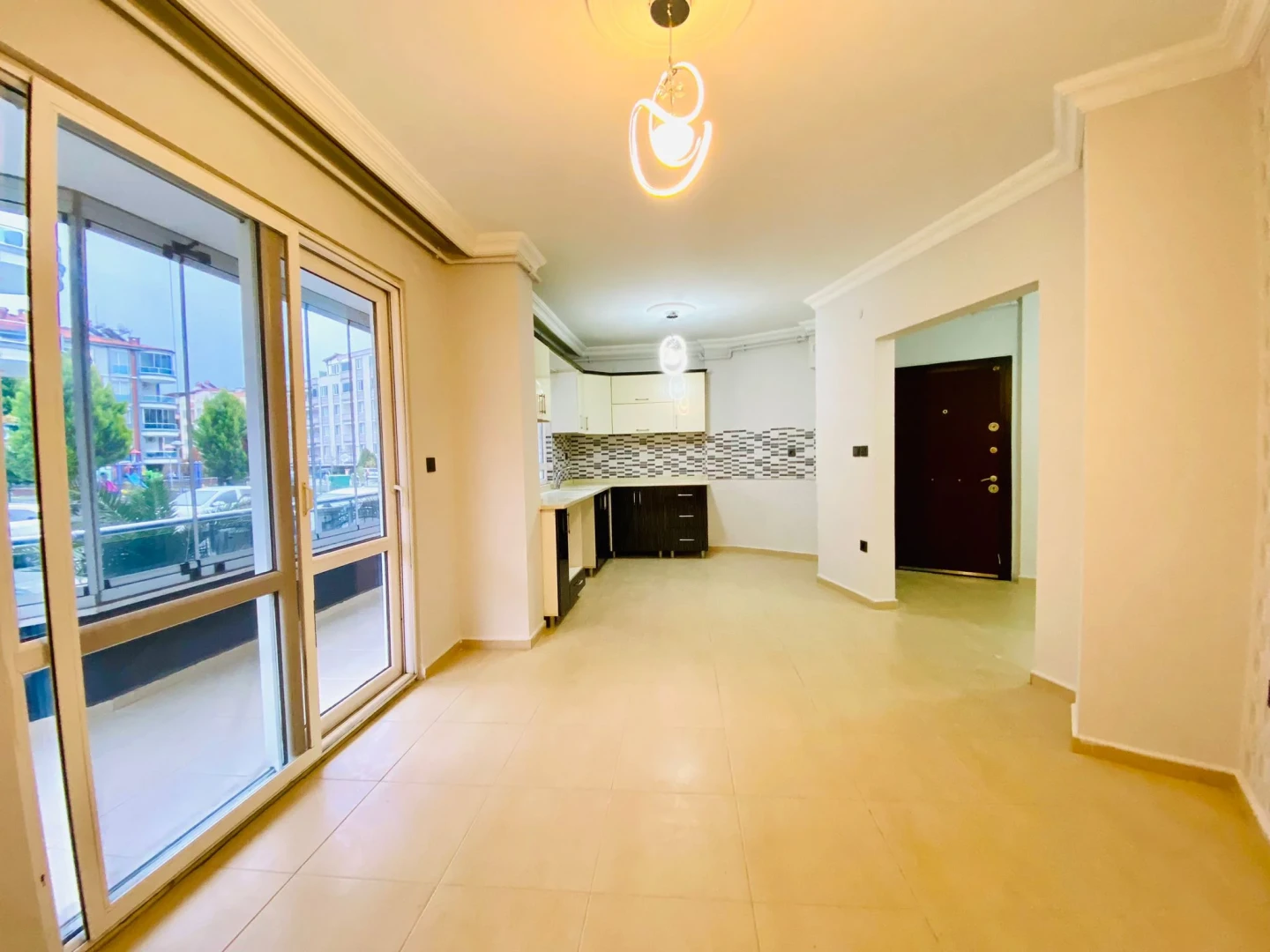 YÜKSELDEN İKİZÇAYDA EMSALSİZ MANZARA VE BALKON SATILIK 2+1 DAİRE