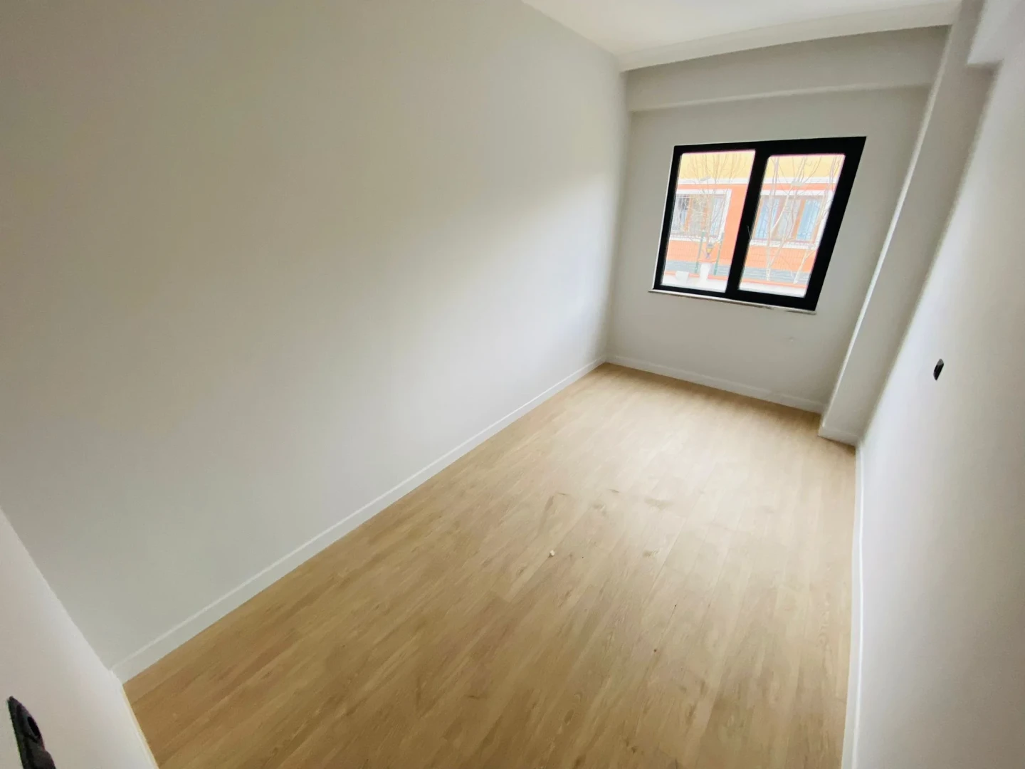 YÜKSELDEN ZEYTİNLİDE EMSALSİZ GENİŞLİKTE SATILIK SIFIR 2+1 DAİRE