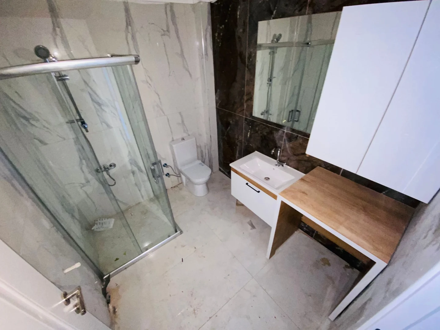 YÜKSELDEN ZEYTİNLİDE EMSALSİZ GENİŞLİKTE SATILIK SIFIR 2+1 DAİRE