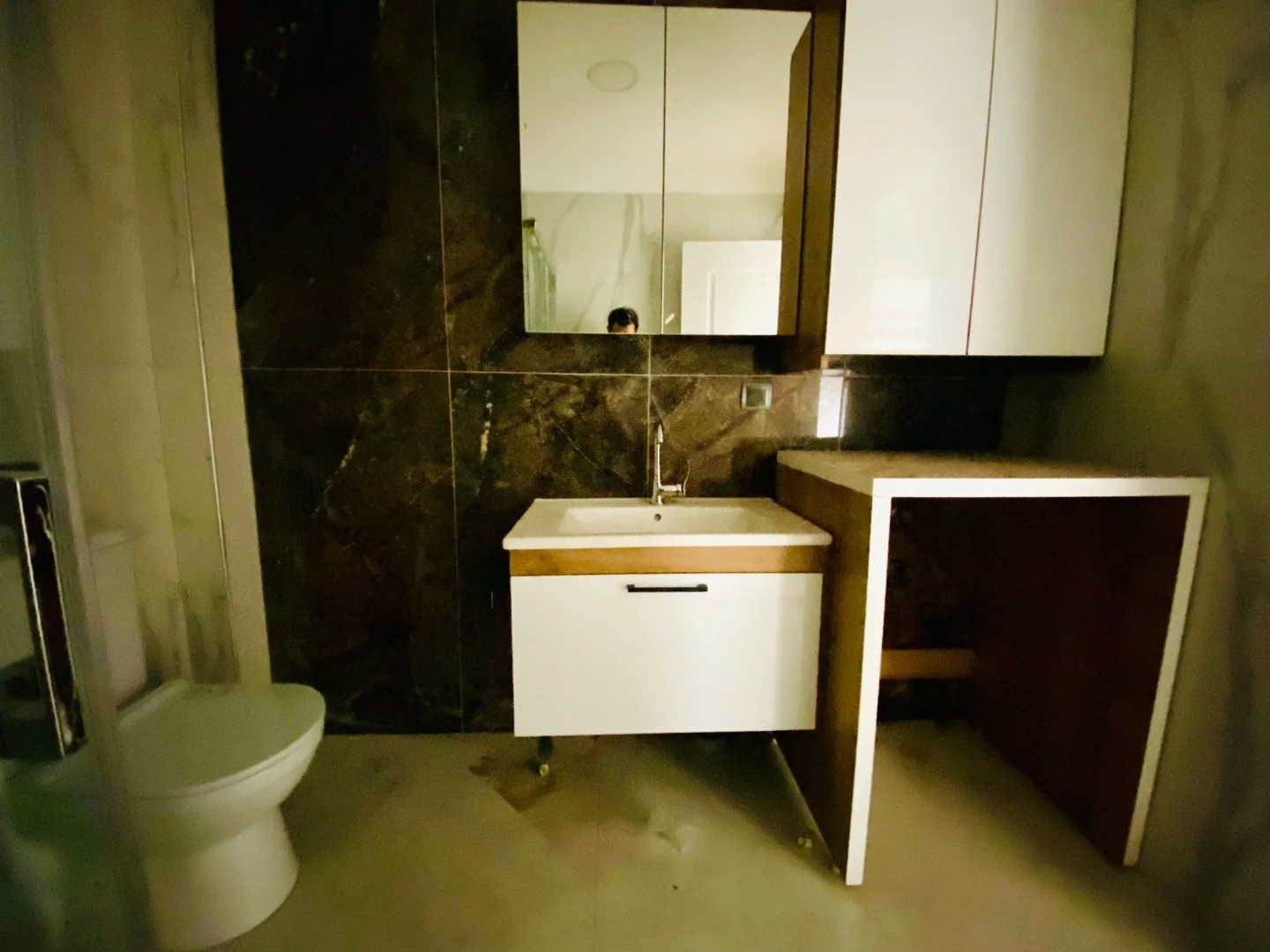 YÜKSELDEN ZEYTİNLİDE EMSALSİZ GENİŞLİKTE SATILIK SIFIR 2+1 DAİRE