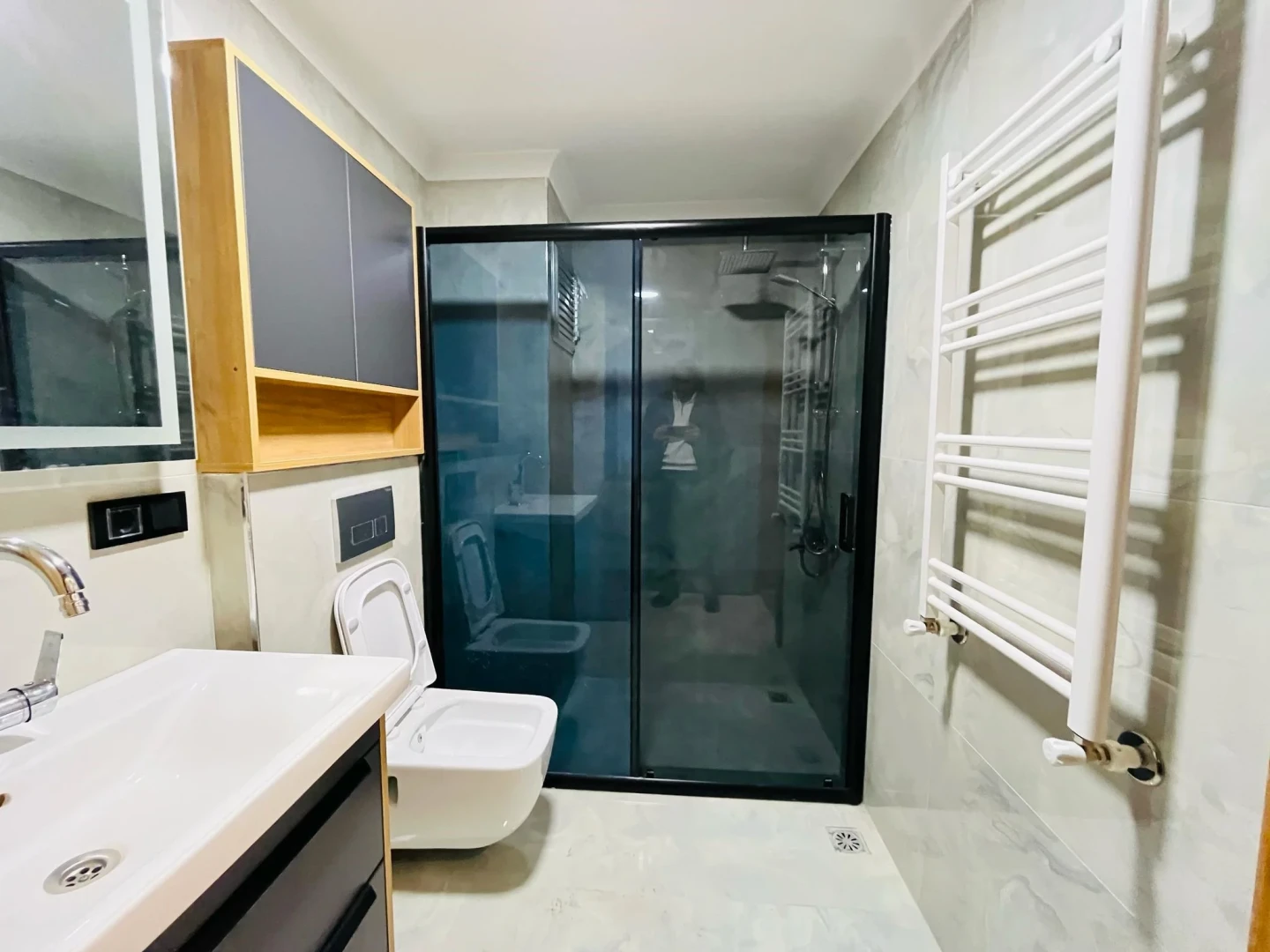 YÜKSELDEN ALTINKUMDA ULTRA LÜX ARA KAT SATILIK 1+1 SIFIR DAİRE