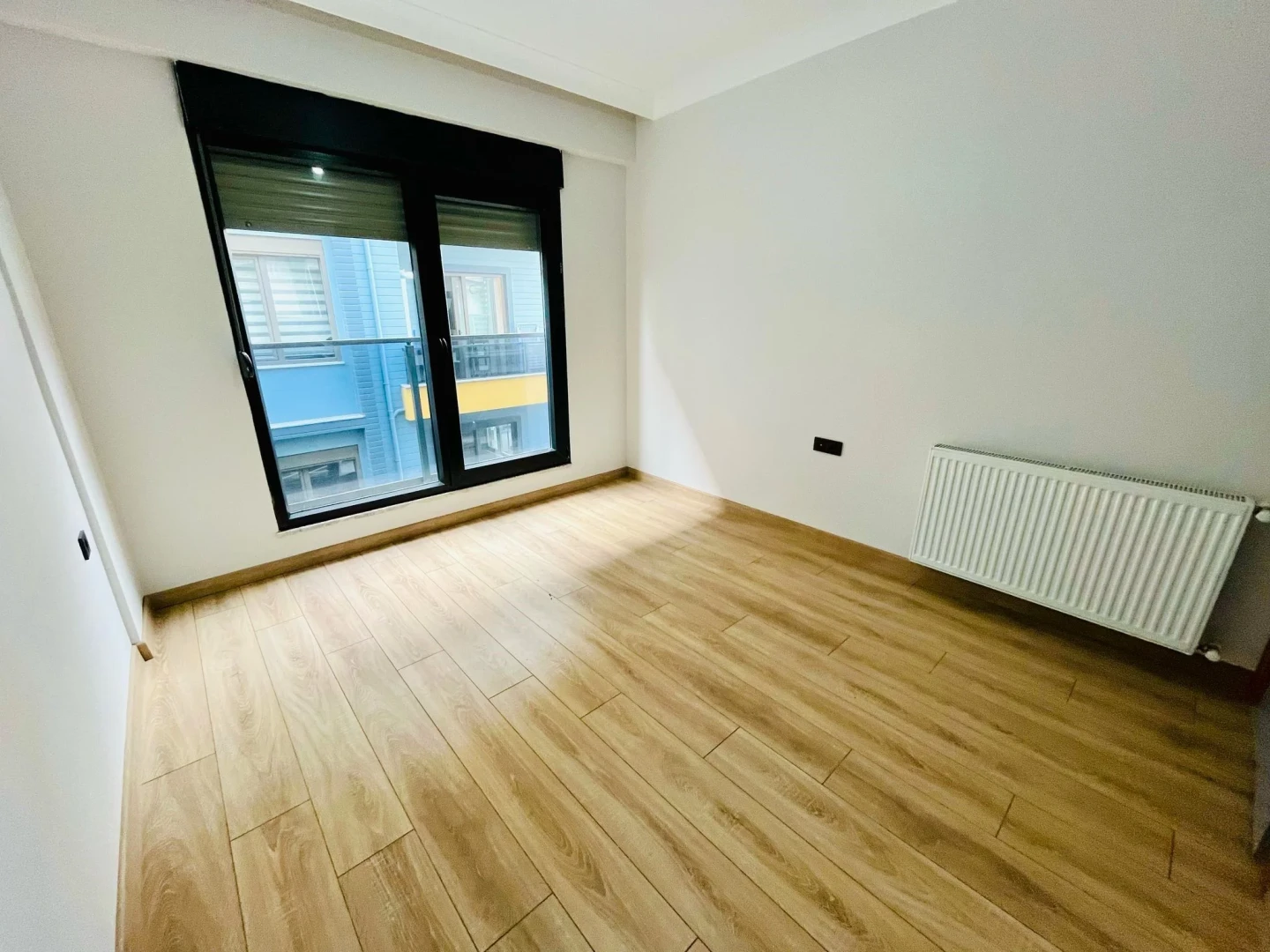 YÜKSELDEN ALTINKUMDA ULTRA LÜX ARA KAT SATILIK 1+1 SIFIR DAİRE