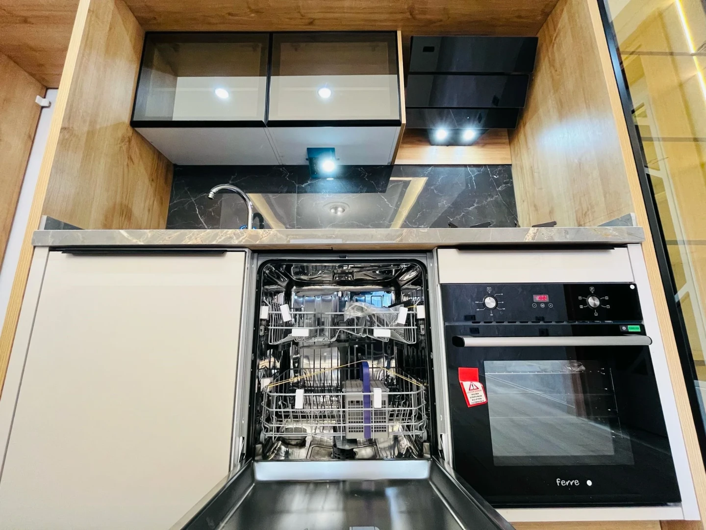 YÜKSELDEN ALTINKUMDA ULTRA LÜX ARA KAT SATILIK 1+1 SIFIR DAİRE