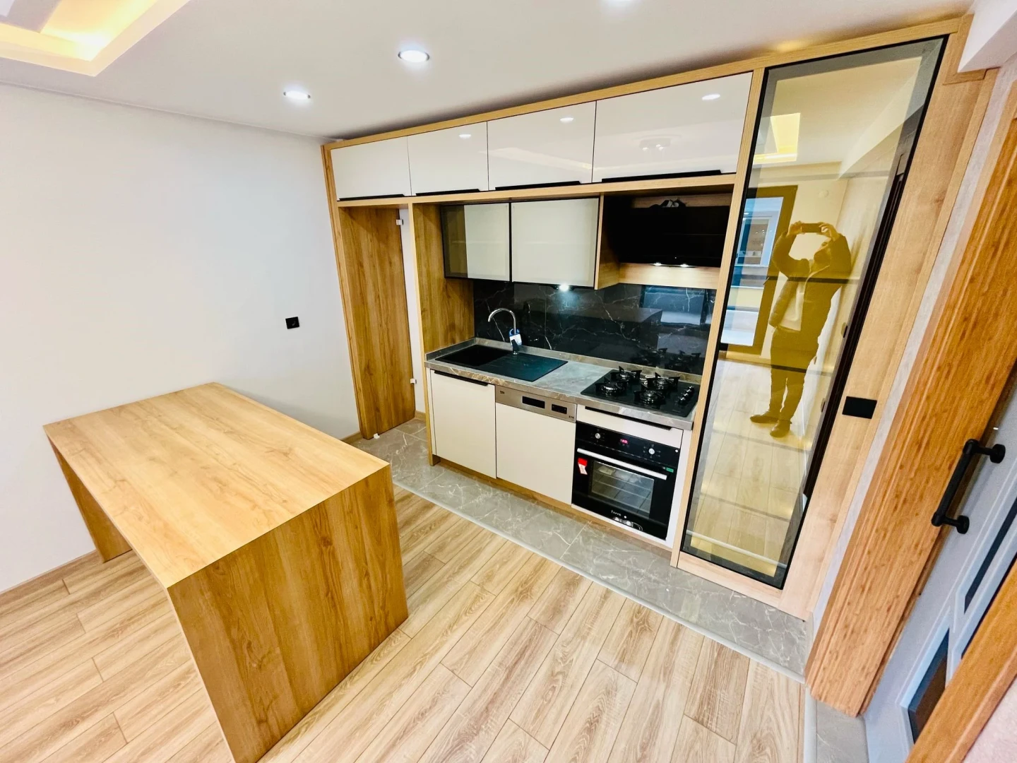 YÜKSELDEN ALTINKUMDA ULTRA LÜX ARA KAT SATILIK 1+1 SIFIR DAİRE