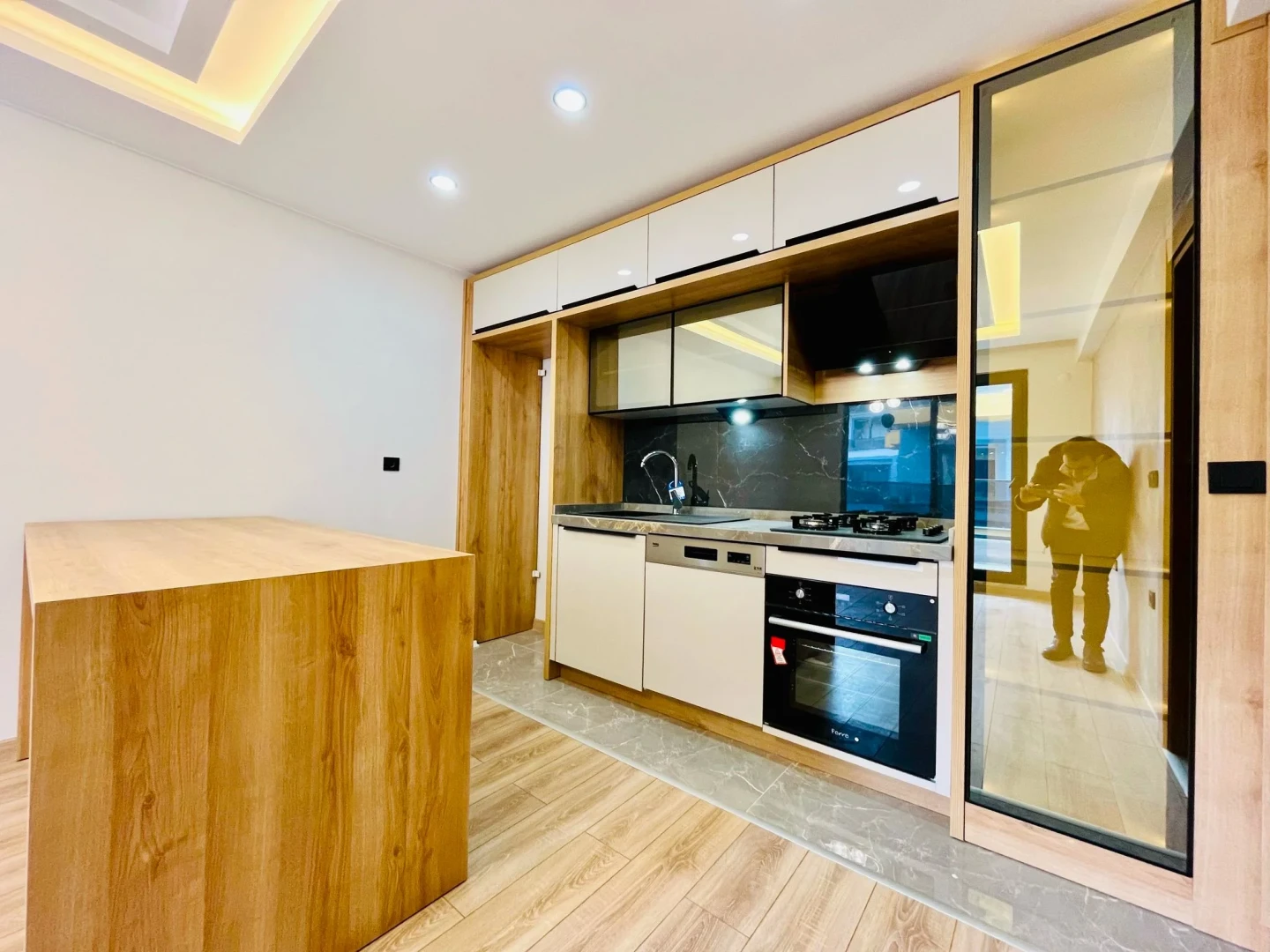 YÜKSELDEN ALTINKUMDA ULTRA LÜX ARA KAT SATILIK 1+1 SIFIR DAİRE