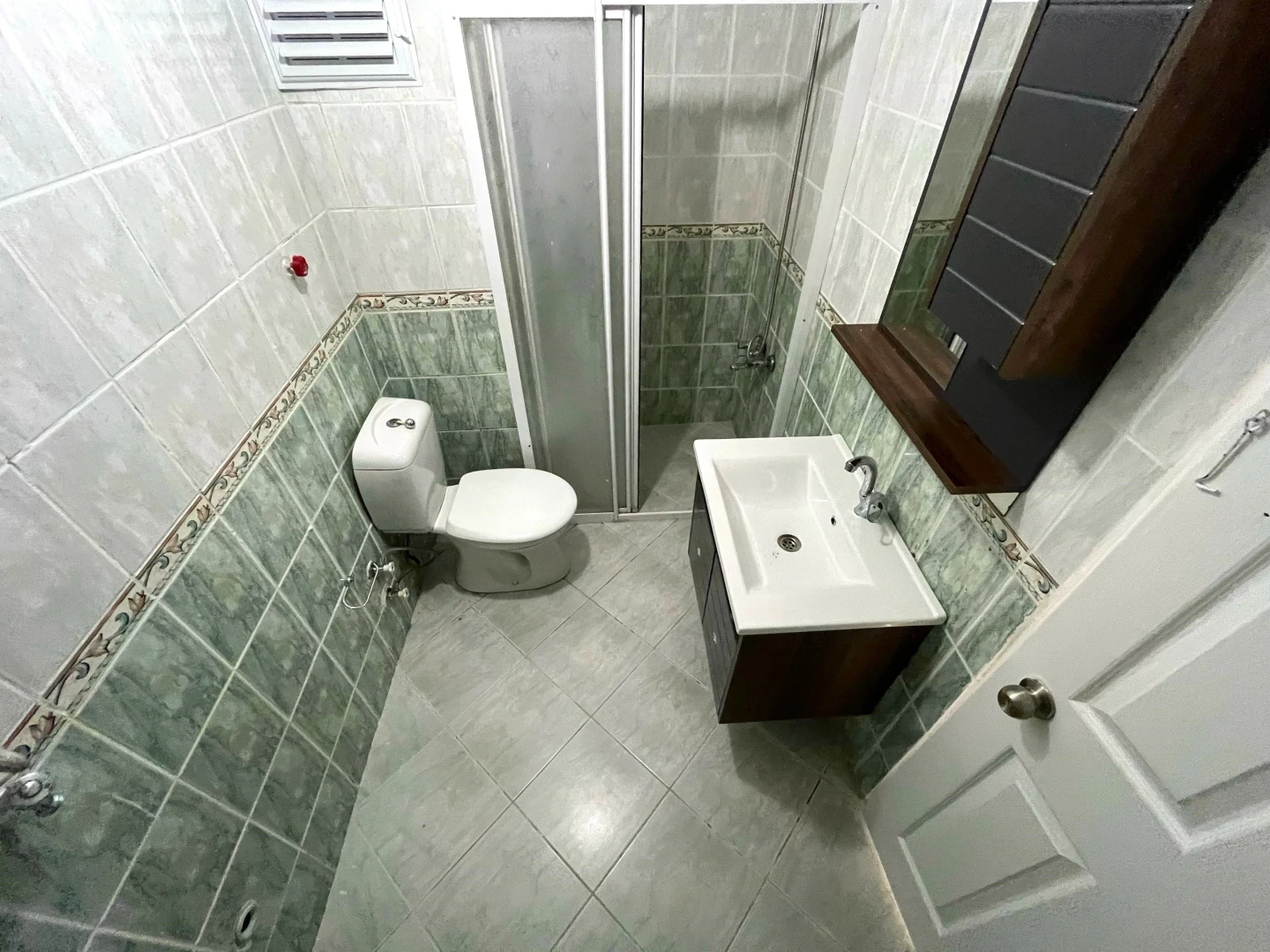 YÜKSELDEN İKİZÇAYDA MÜSTAKİL TADINDA AYRI MUTFAK GENİŞ 1+1 DAİRE