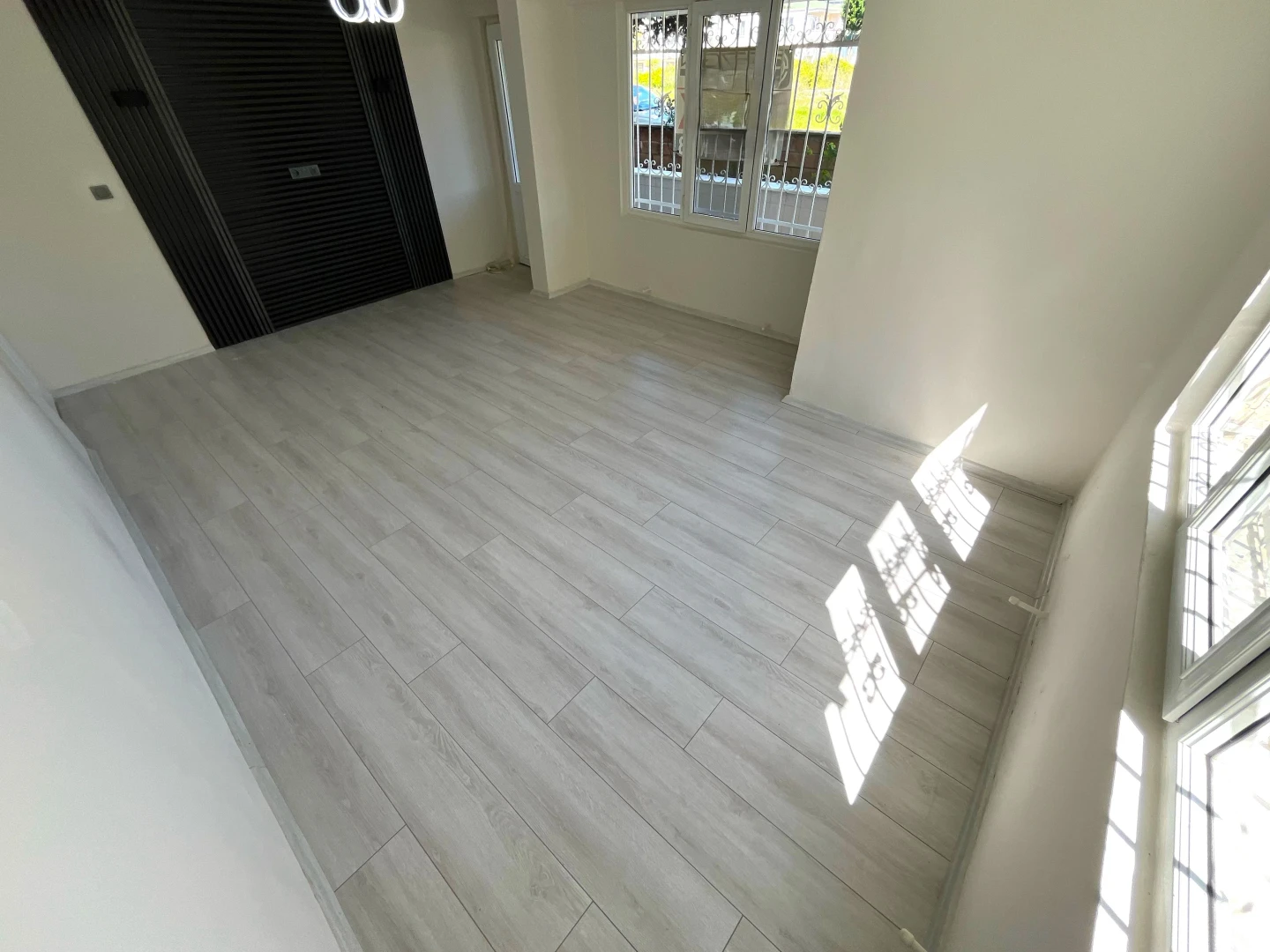 YÜKSELDEN İKİZÇAYDA MÜSTAKİL TADINDA AYRI MUTFAK GENİŞ 1+1 DAİRE