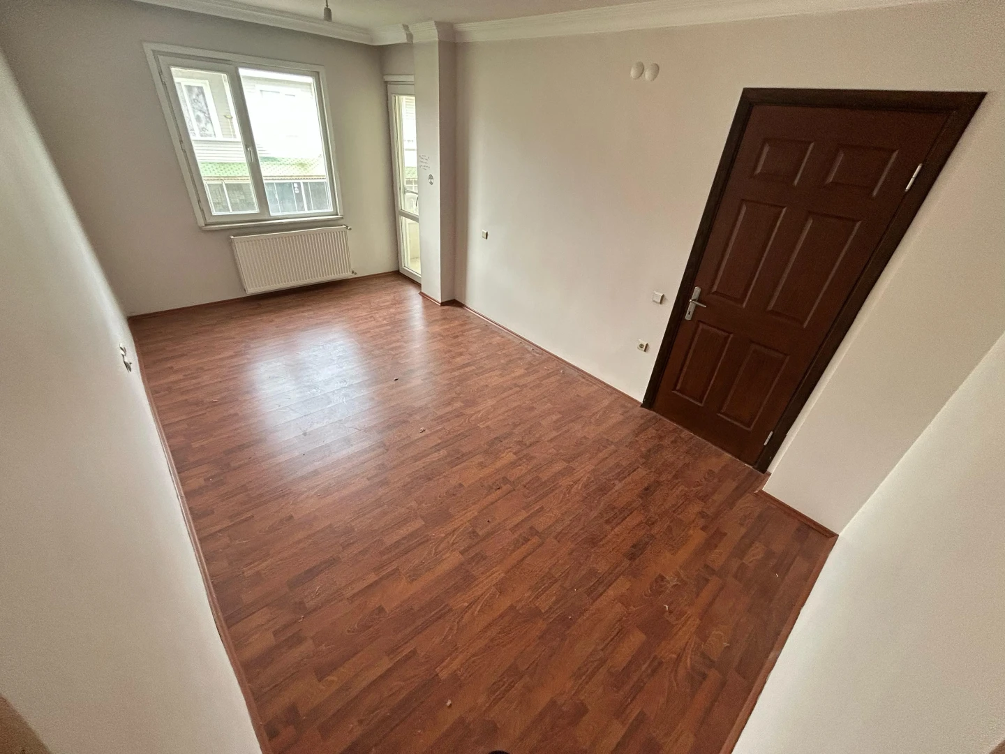 YÜKSELDEN CENNETAYAĞINDA TRİPLEX AYRI MUTFAK 5+1 MÜSTAKİL EV